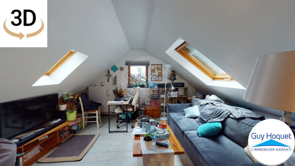 Grande maison avec dépendances au contact de la nature