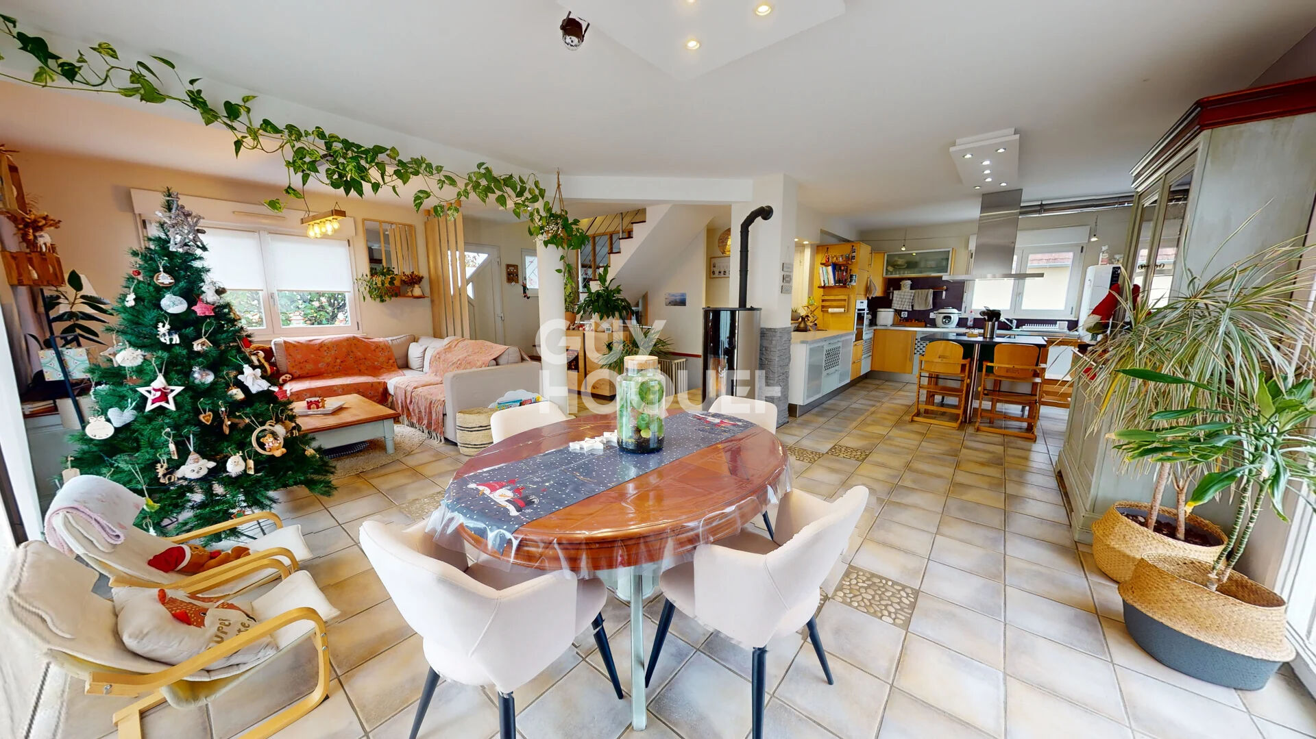 Maison individuelle 5 pièces 115 m² implantée sur 5,50 ares de terrain environnement calme HUTTENHEIM