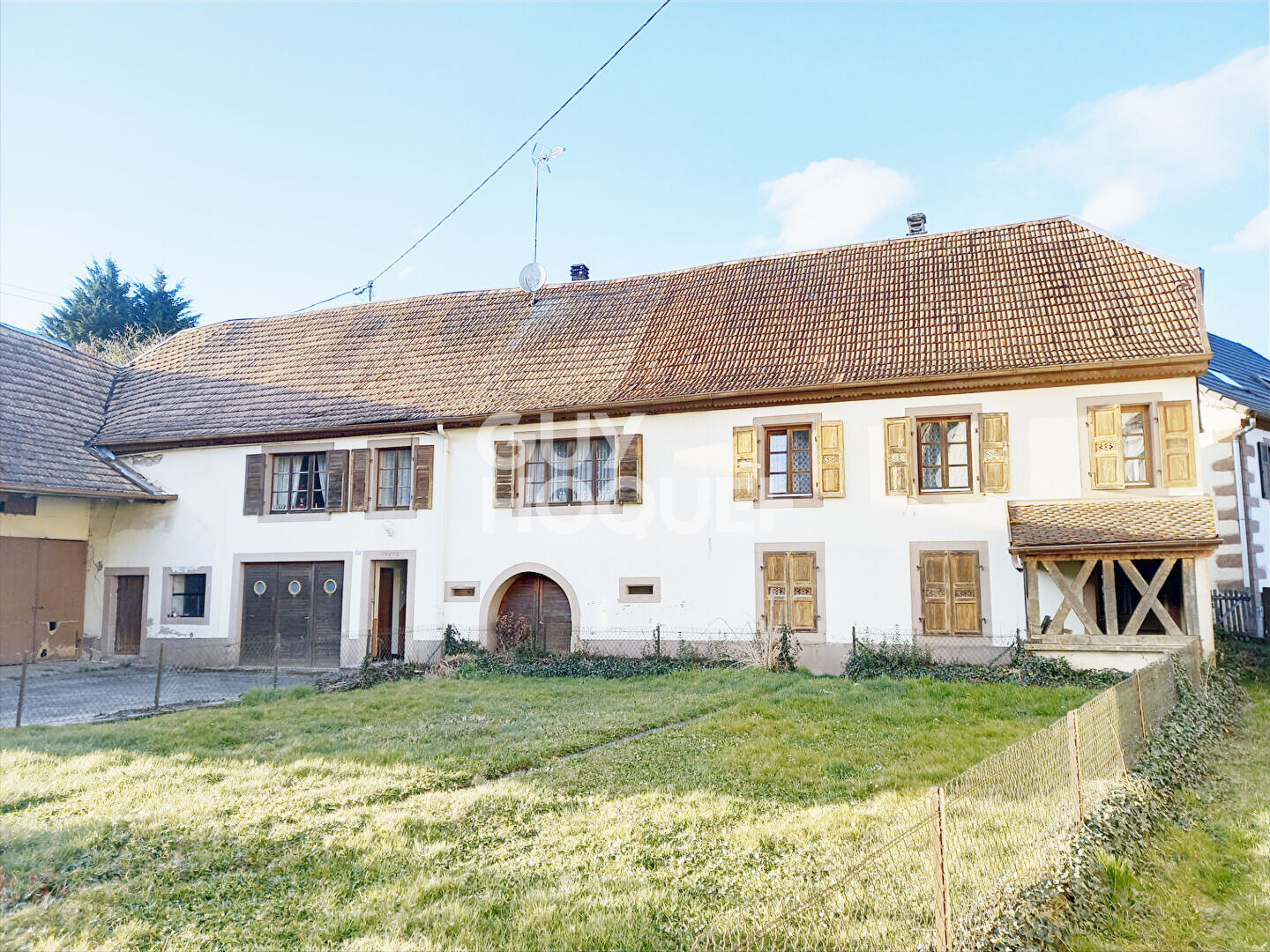 Maison de caractère à MAISONSGOUTTE ? 135 m², terrain de 2459 m²