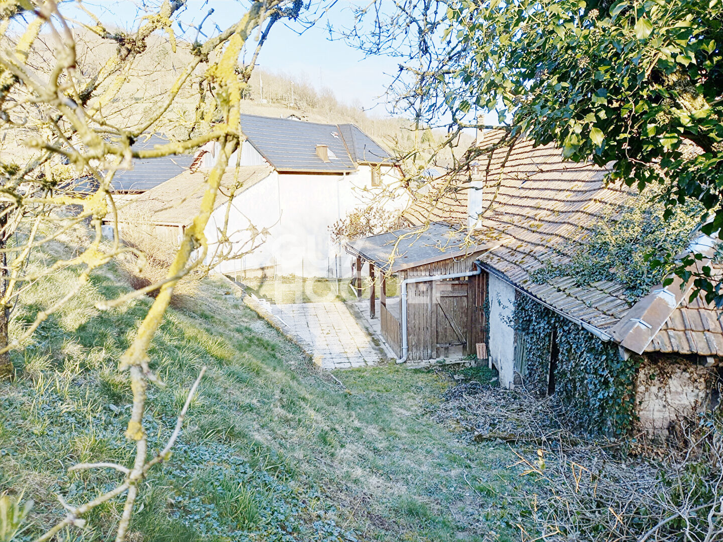 Maison de caractère à MAISONSGOUTTE 135 m², terrain de 2459 m²