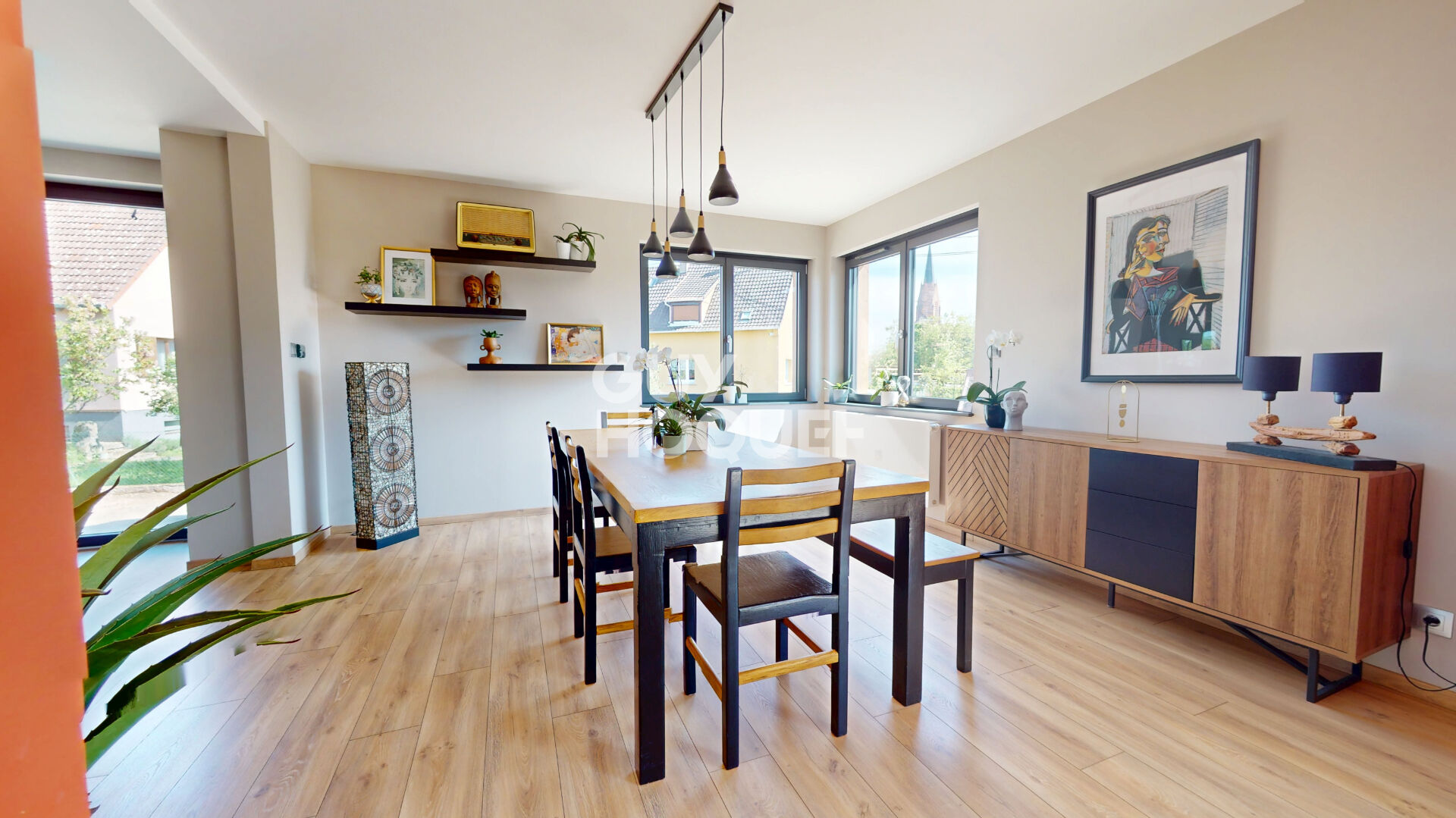 A saisir Maison de 210m2 sur terrain de 1400 m2