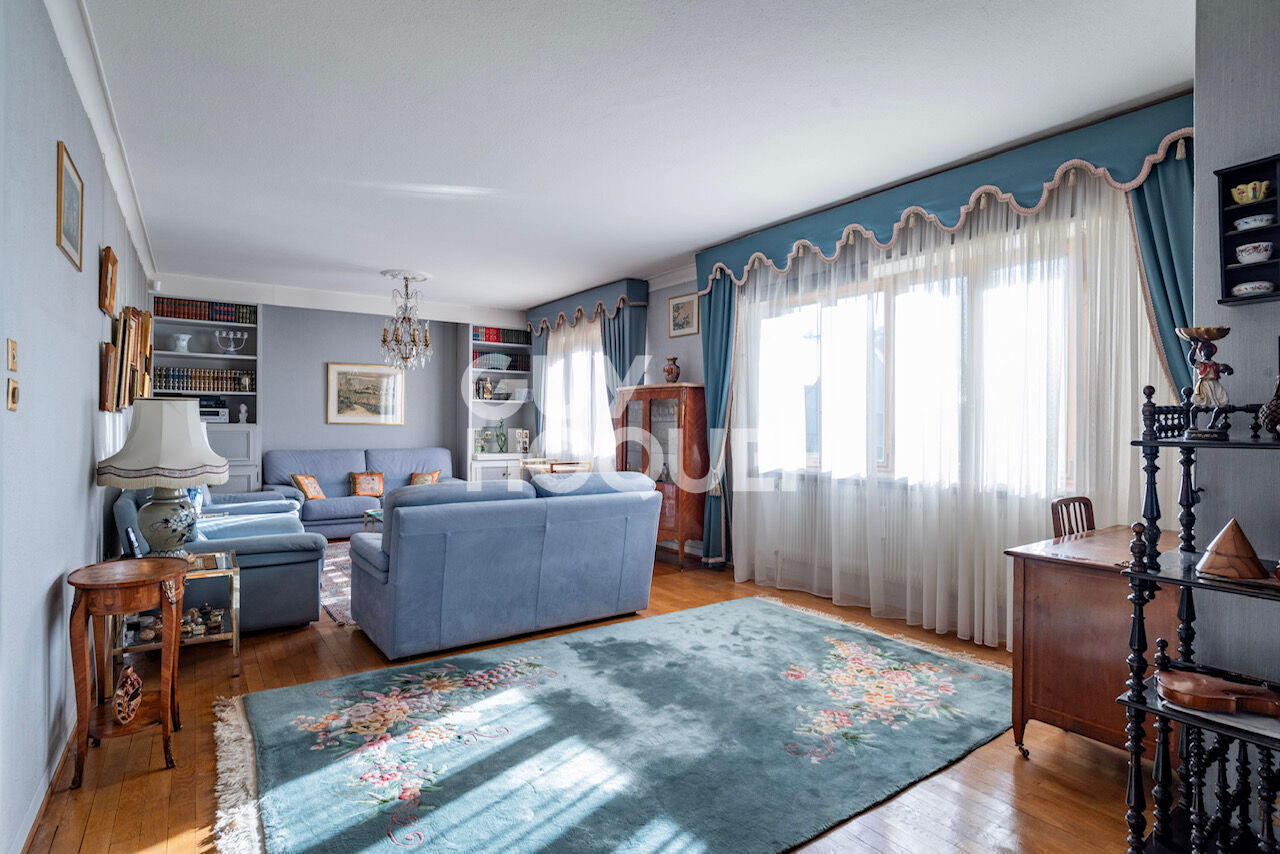 Maison Selestat 10 pièces 312 m2 terrain 11 ares