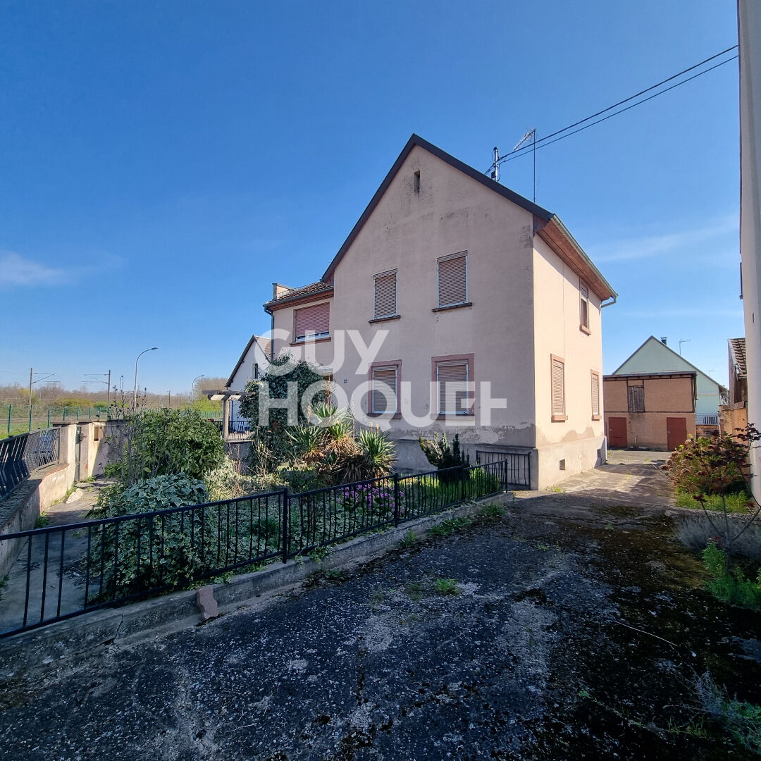 Maison d'habitation 151 m² sur 4,27 ares de terrain SELESTAT avec jardin