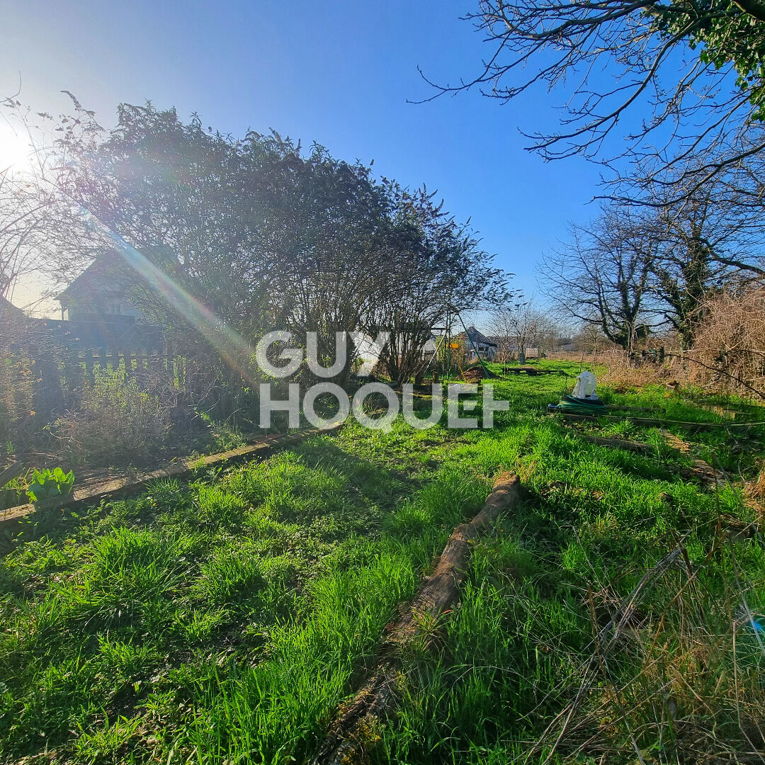 Maison individuelle de plain-pied 3 pièces 71 m² habitables sur grand terrain de 15,15 ares