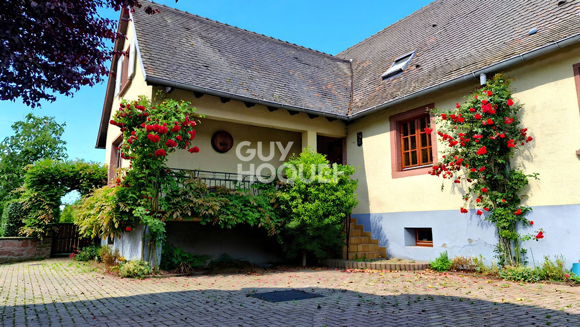 EN CO-EXCLUSIVITÉ À SCHERWILLER - SPACIEUSE PROPRIETE FAMILIALE DE 207 M² AU COEUR DU VIGNOBLE ALSACIEN