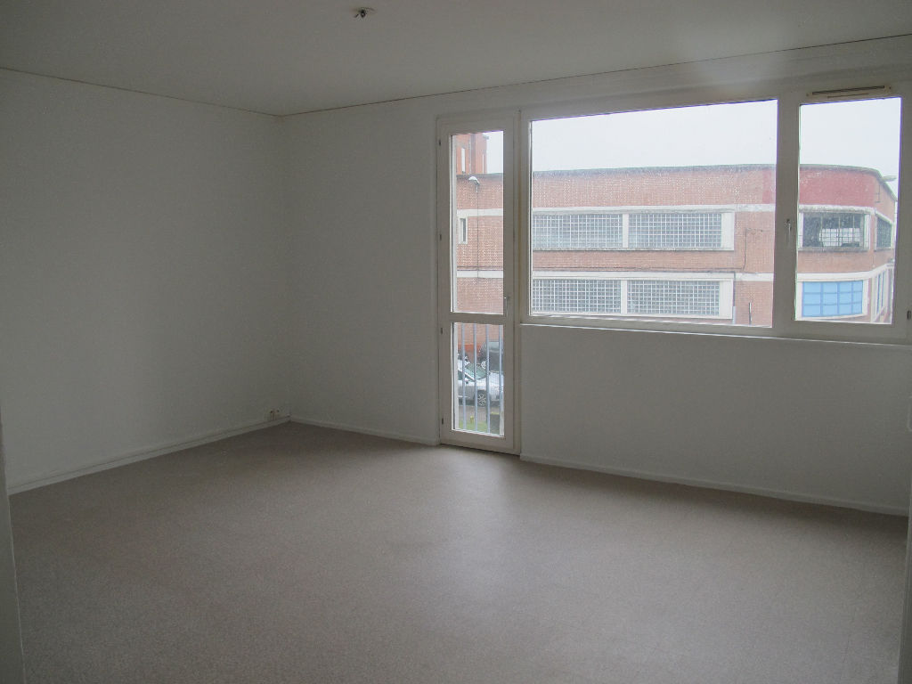 À louer, appartement d'une surface habitable de 87,9 m², 5 pièces à DOUAI (59500).