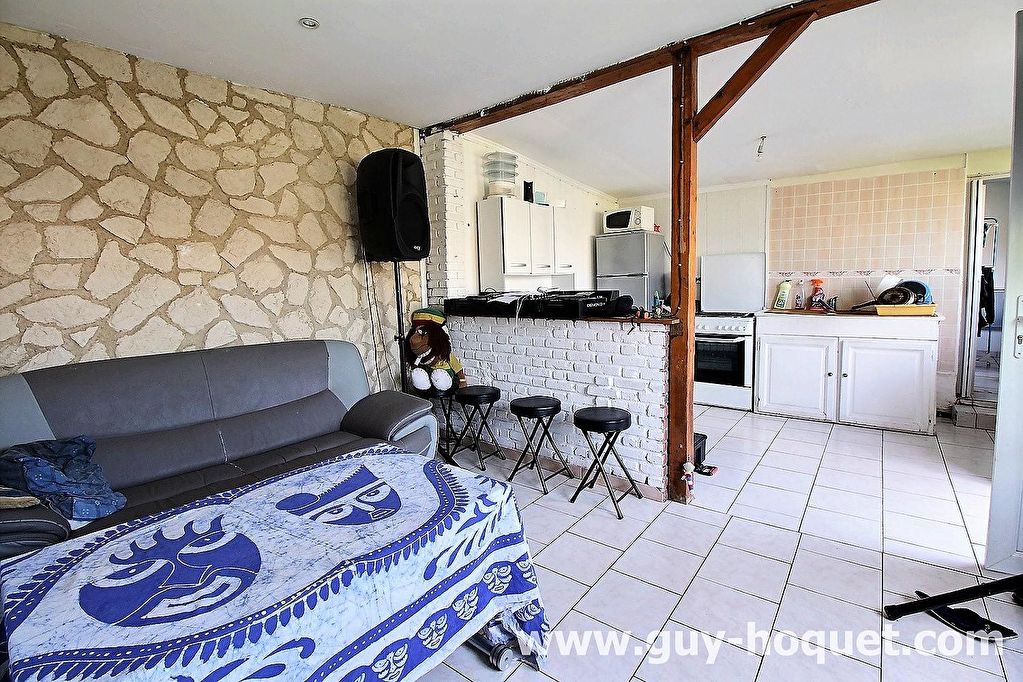 À vendre, maison d'une surface habitable de 40 m², 3 pièces à Sin-Le-Noble (59450).