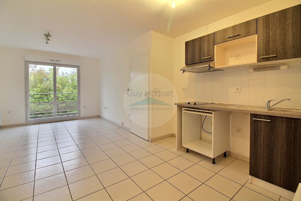 Location : appartement F2 (38 m²) à SOMAIN