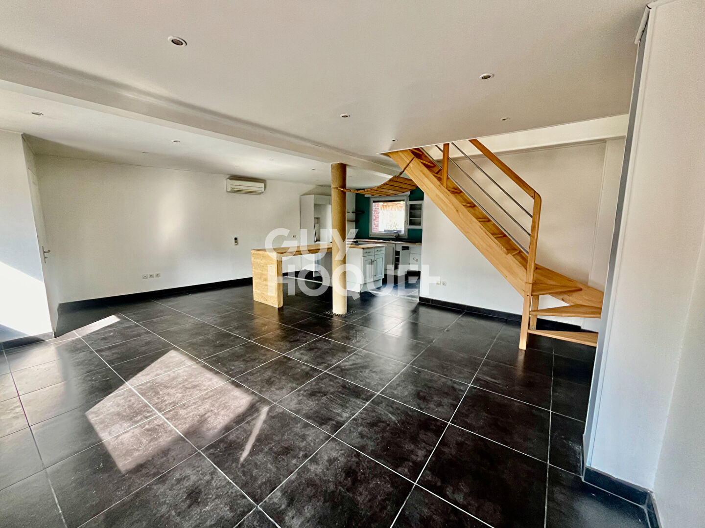 VENTE d'une maison de 3 pièces (84 m²) à ERRE