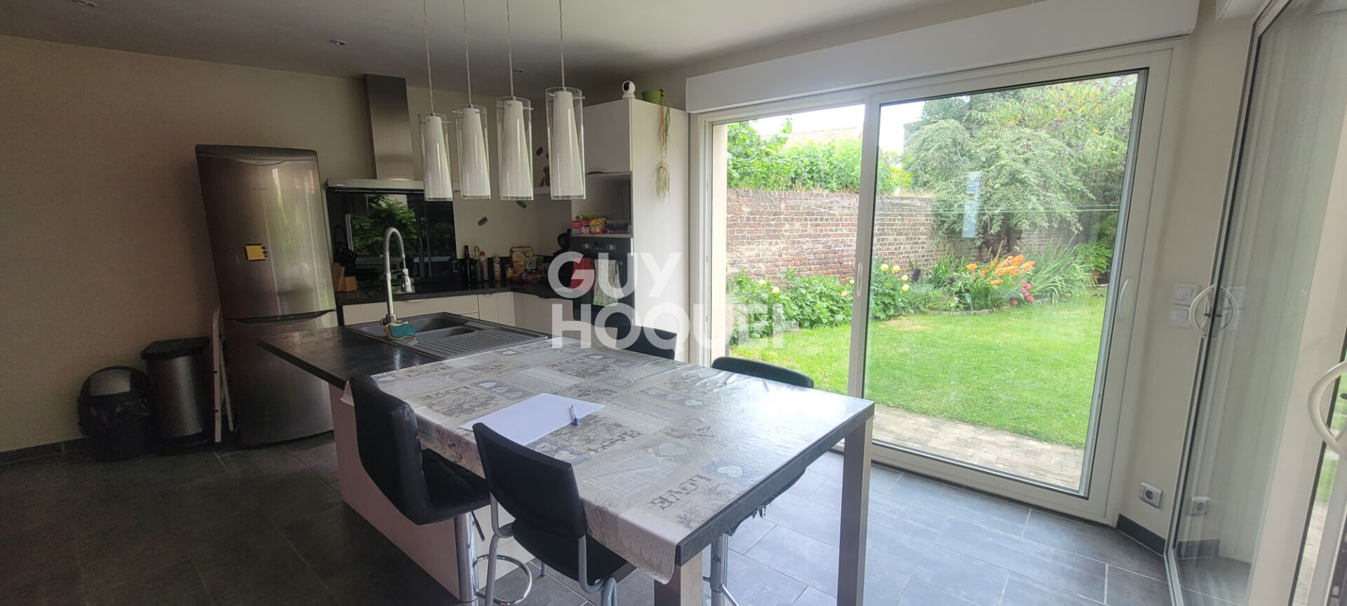 LOCATION : maison de 4 pièces (121 m²) à SIN LE NOBLE