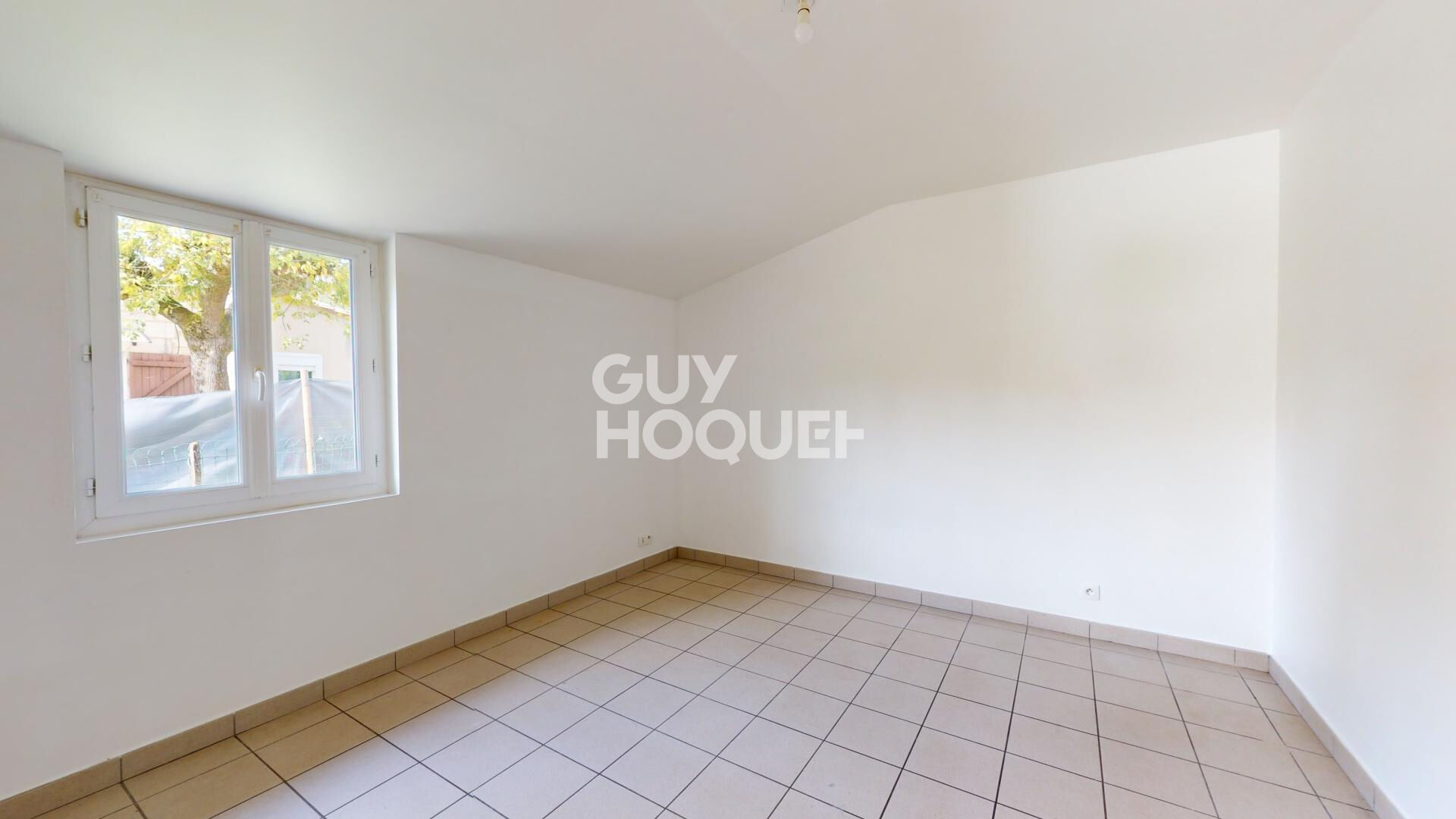 Maison 4 pièces de 80 m² à louer à PORTETS (33640).