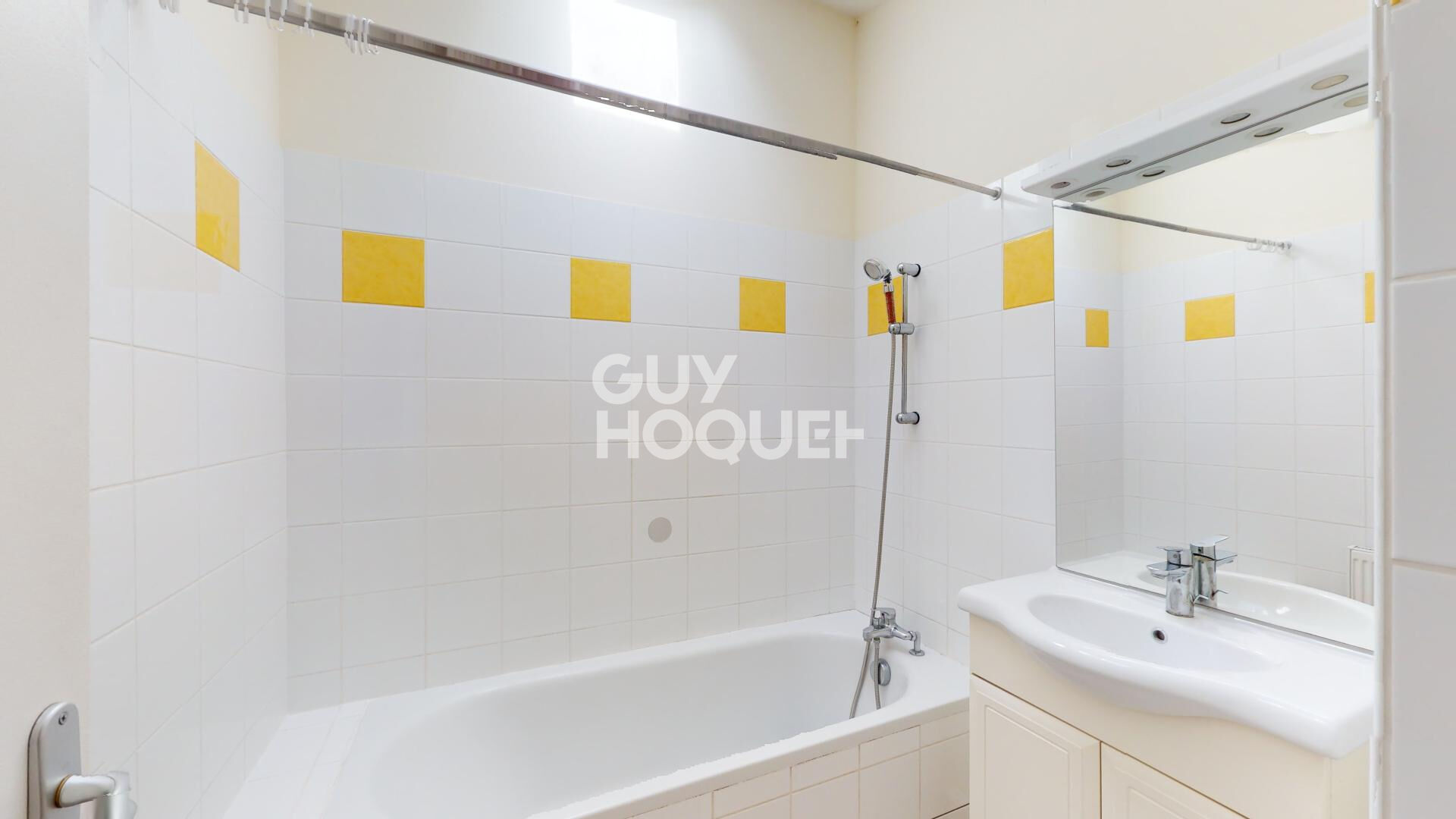 Maison 4 pièces de 80 m² à louer à PORTETS (33640).