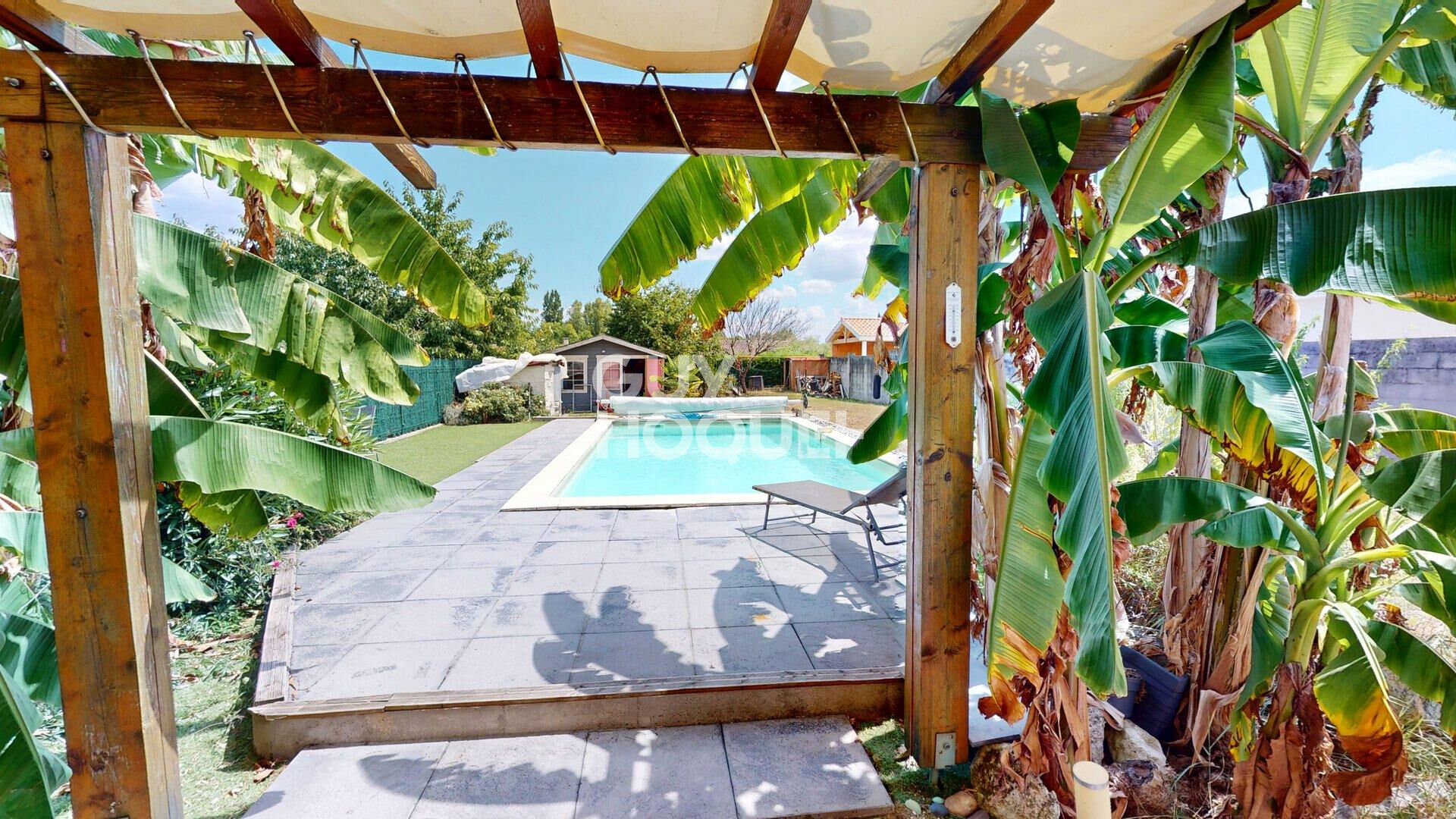 Plain pied, 4 chambres, piscine, au calme