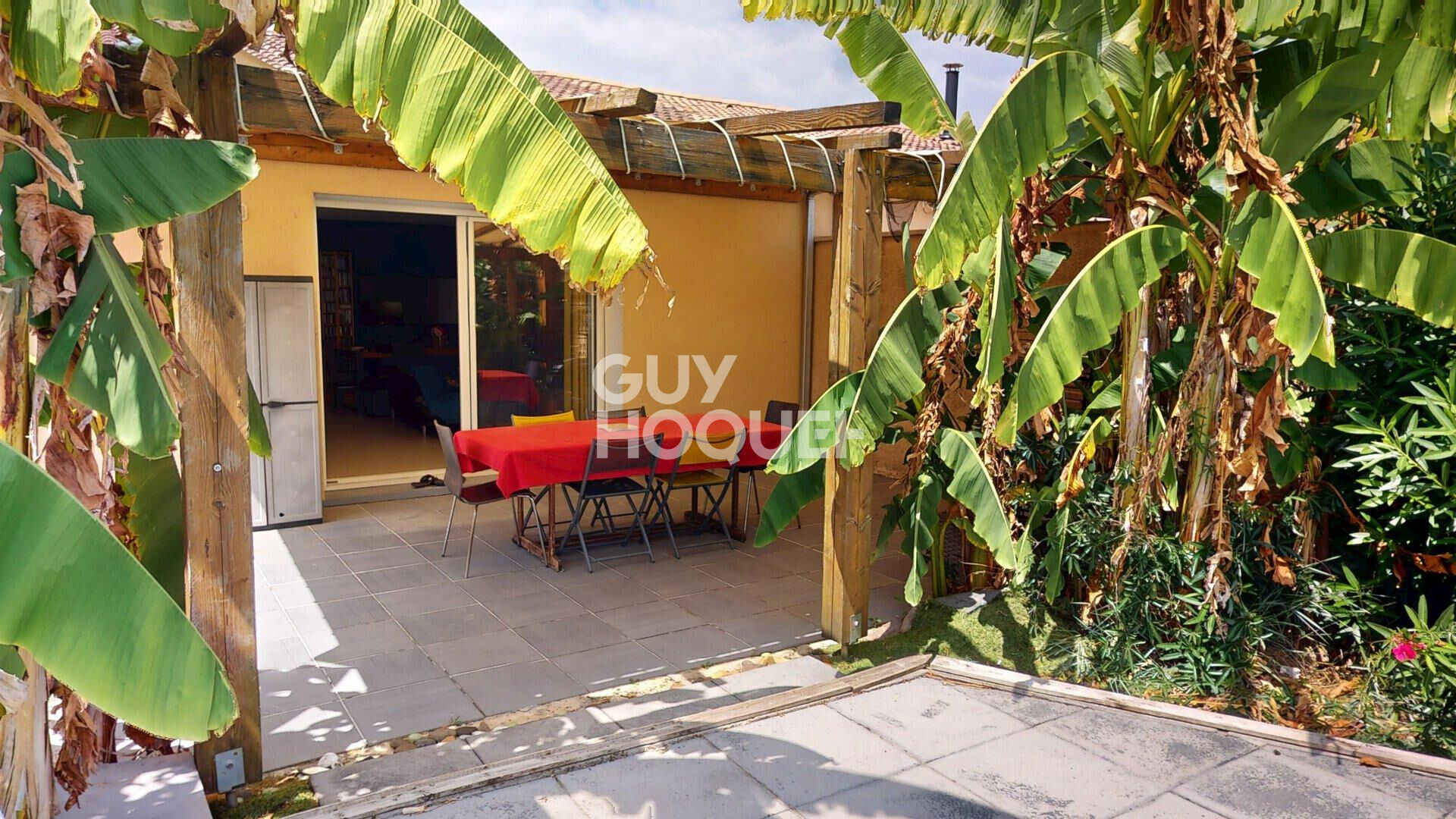 Plain pied, 4 chambres, piscine, au calme