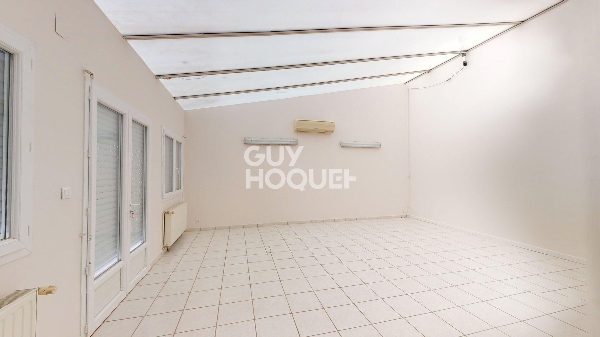 Maison bourgeoise de 200m2, avec dépendance et jardin