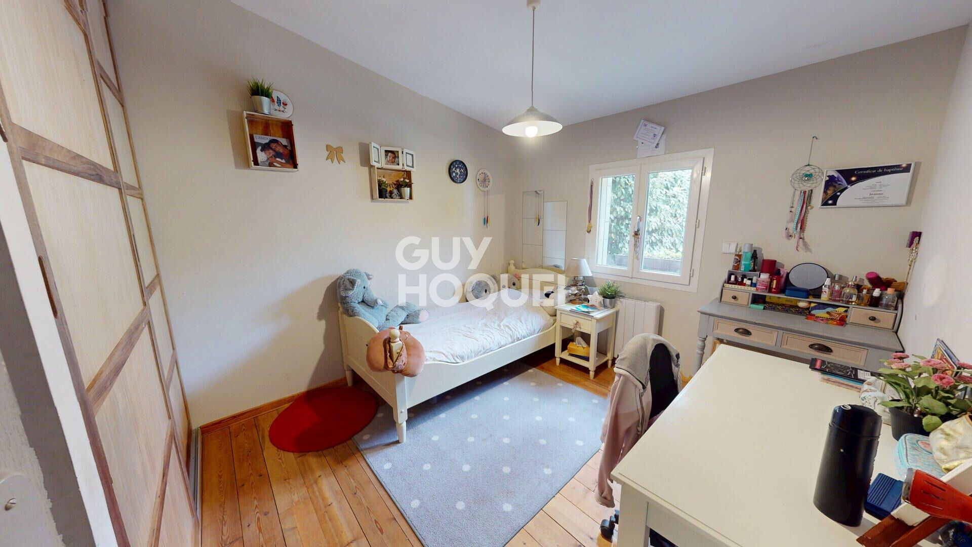 Maison en pierre, piscine, garage