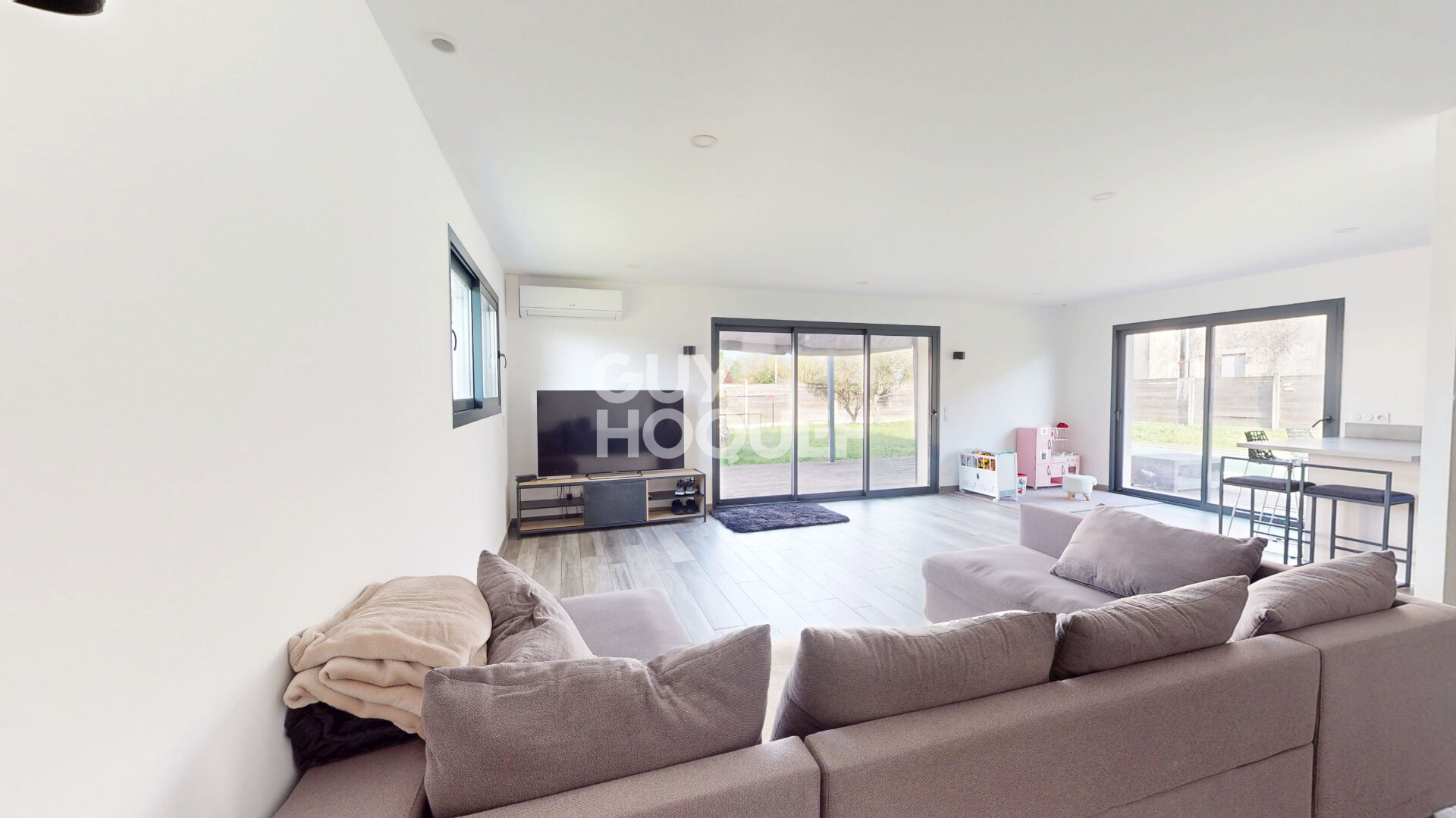 Maison de 2016, garage et piscine