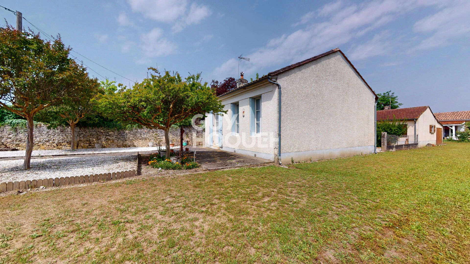 2 maisons côte à côte, division possible, bonne rentabilité