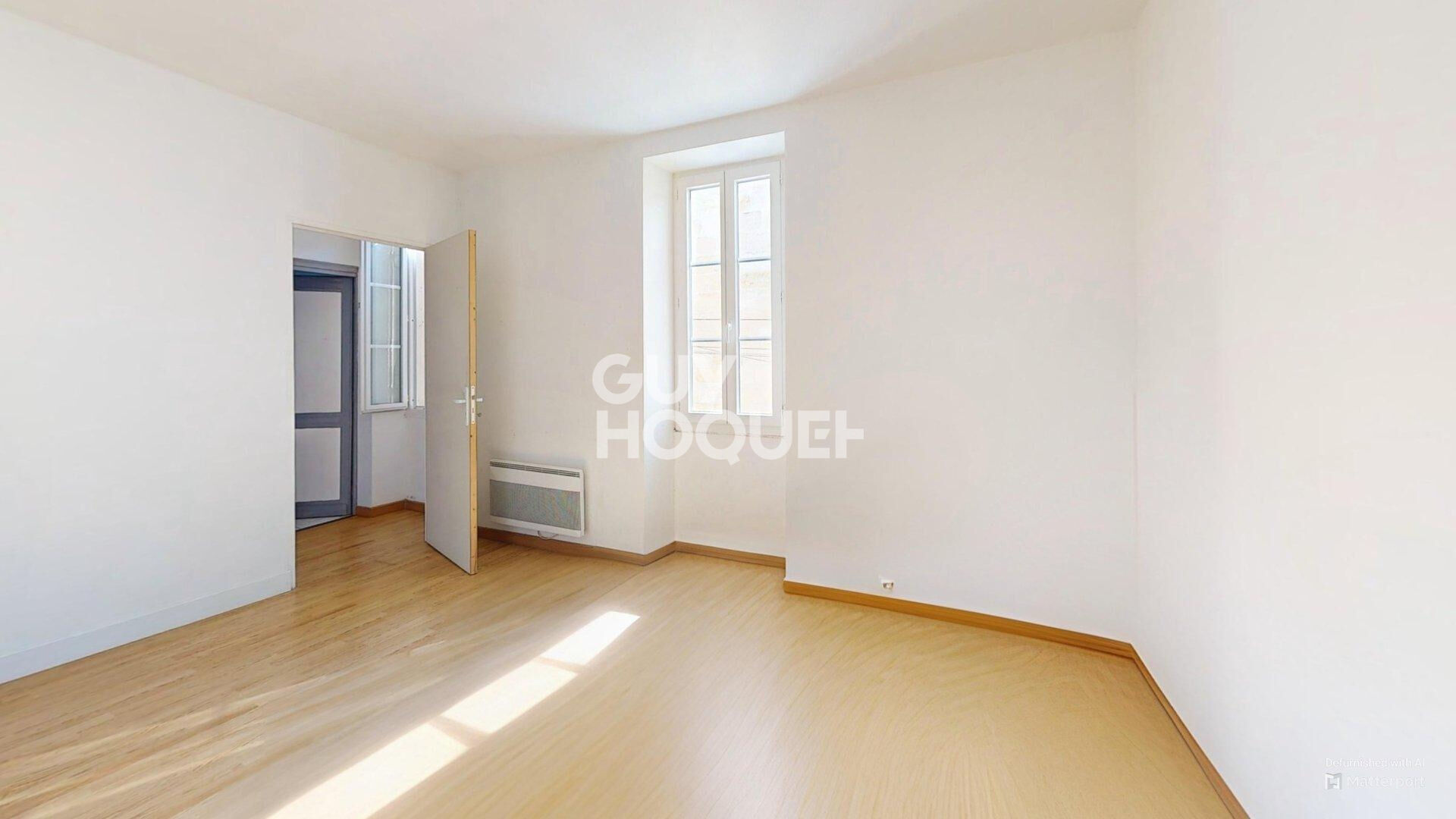 Immeuble de rapport A VENDRE à PODENSAC