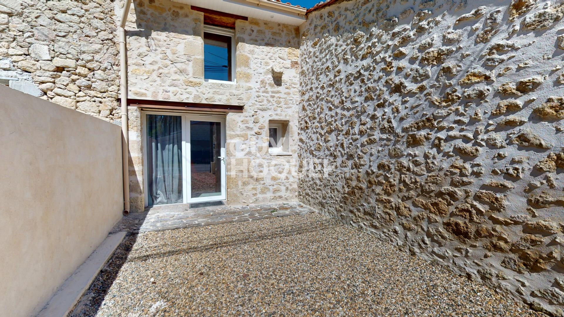 Maison rénovée, au calme, proche accès autoroute