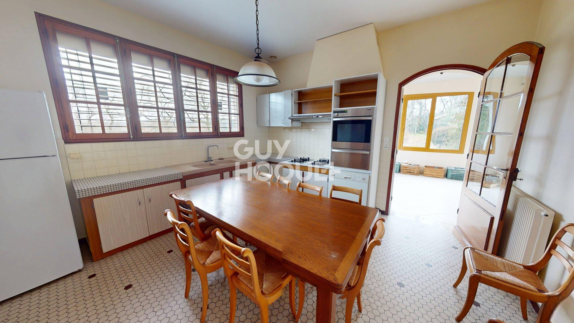 La Brède ? 4200 m² de parc préservé au pied de Rambaud