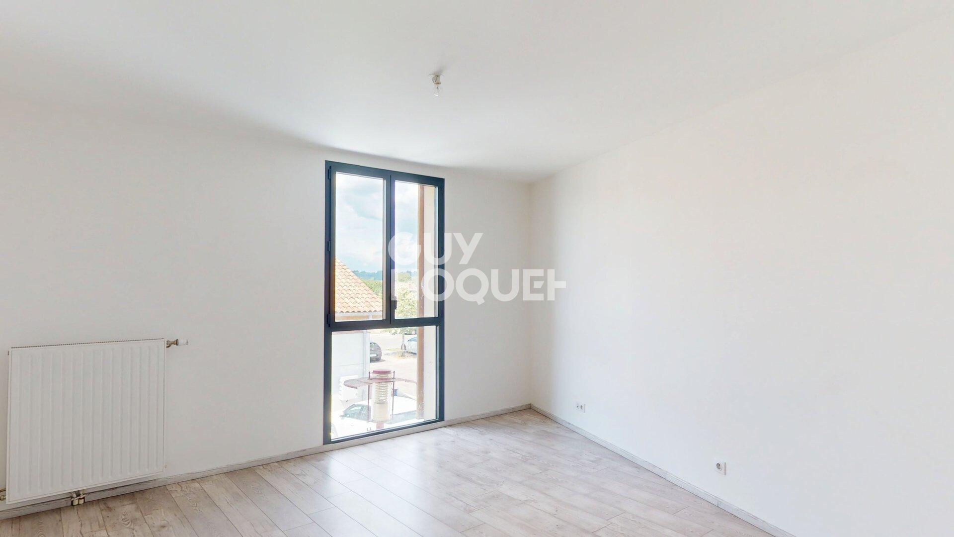 Appartement récent T4 centre ville, au calme
