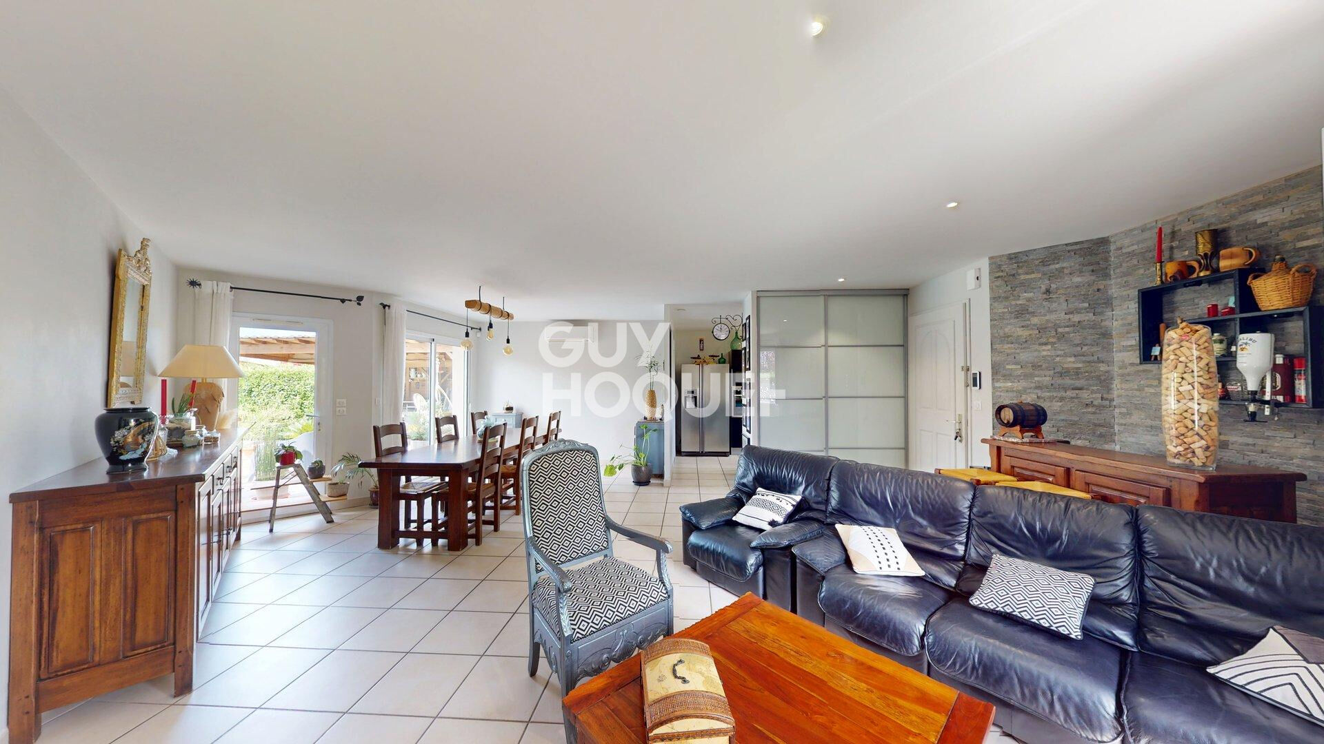 Maison à vendre à Podensac - Piscine - Terrasse - Garage