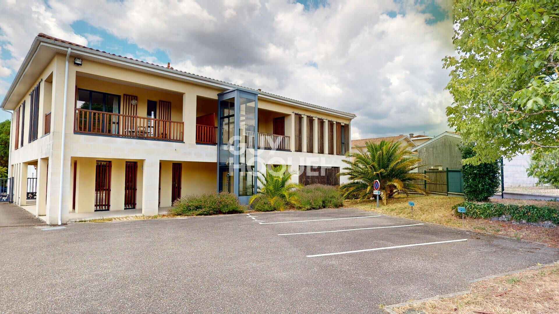 Bureaux Castres Gironde 97 m2