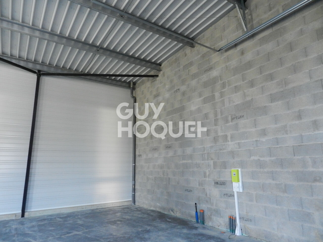 LOCAL ACTIVITE  DIVISIBLE  A LA  BREDE A LOUER