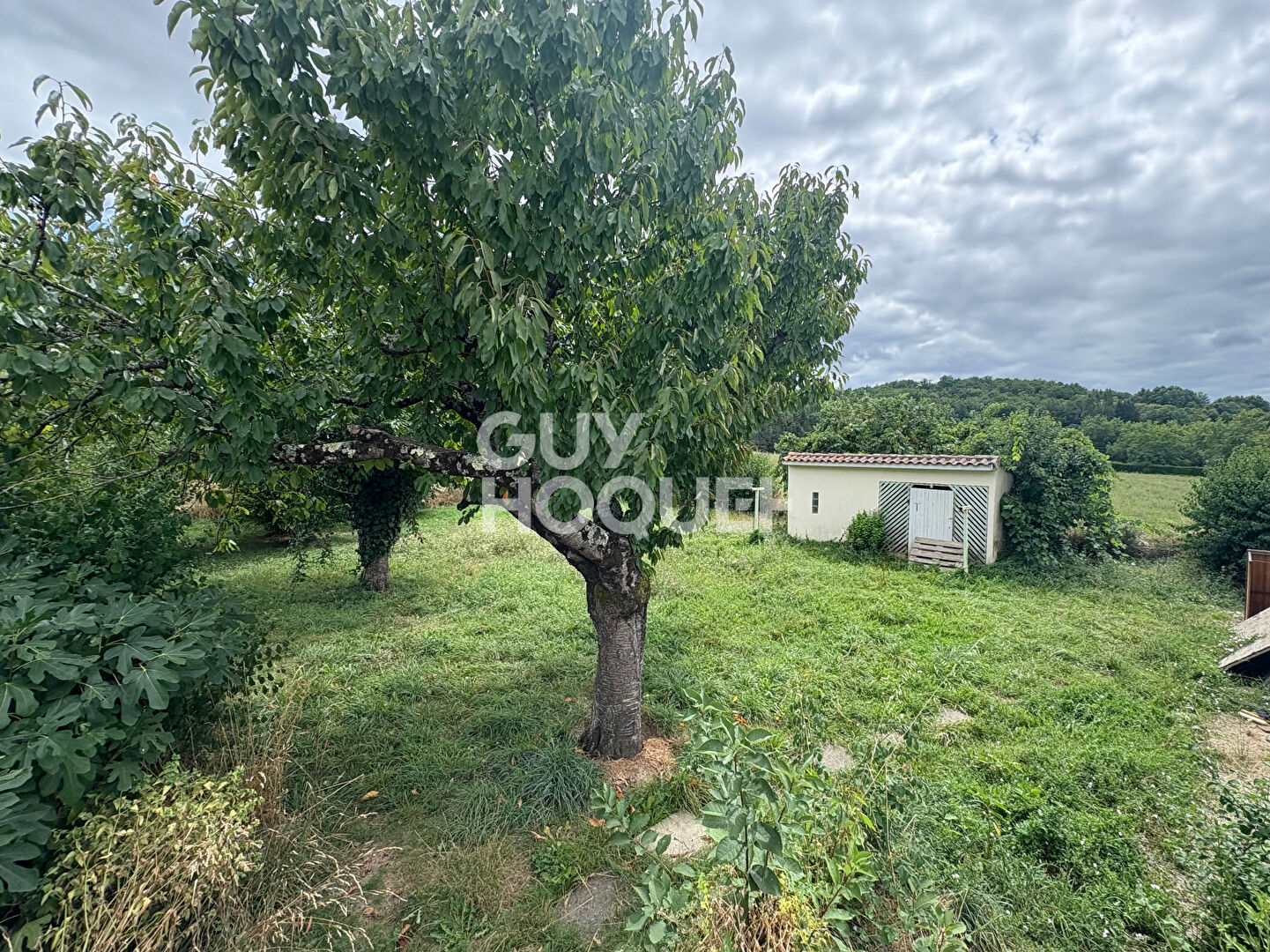 Ensemble immobilier à Aiguillon.