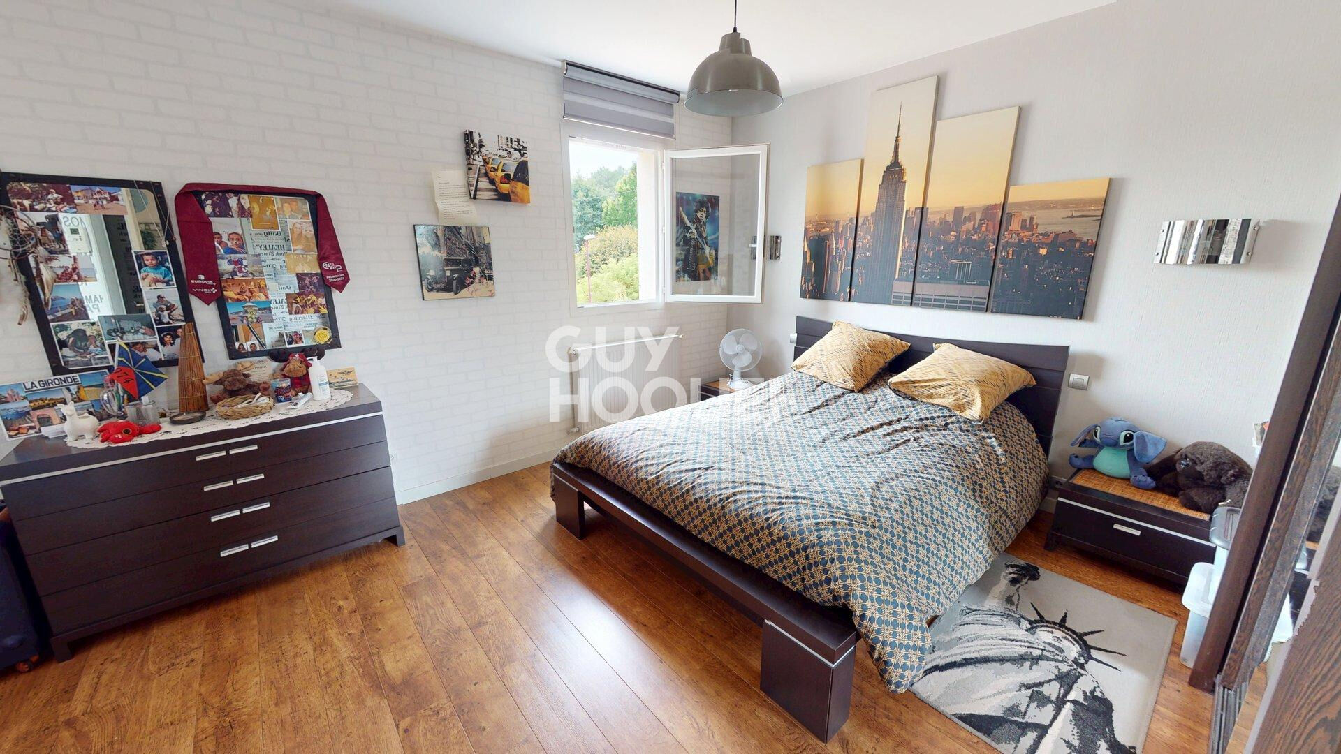 Maison à Vendre Piscine, Garage, Cave