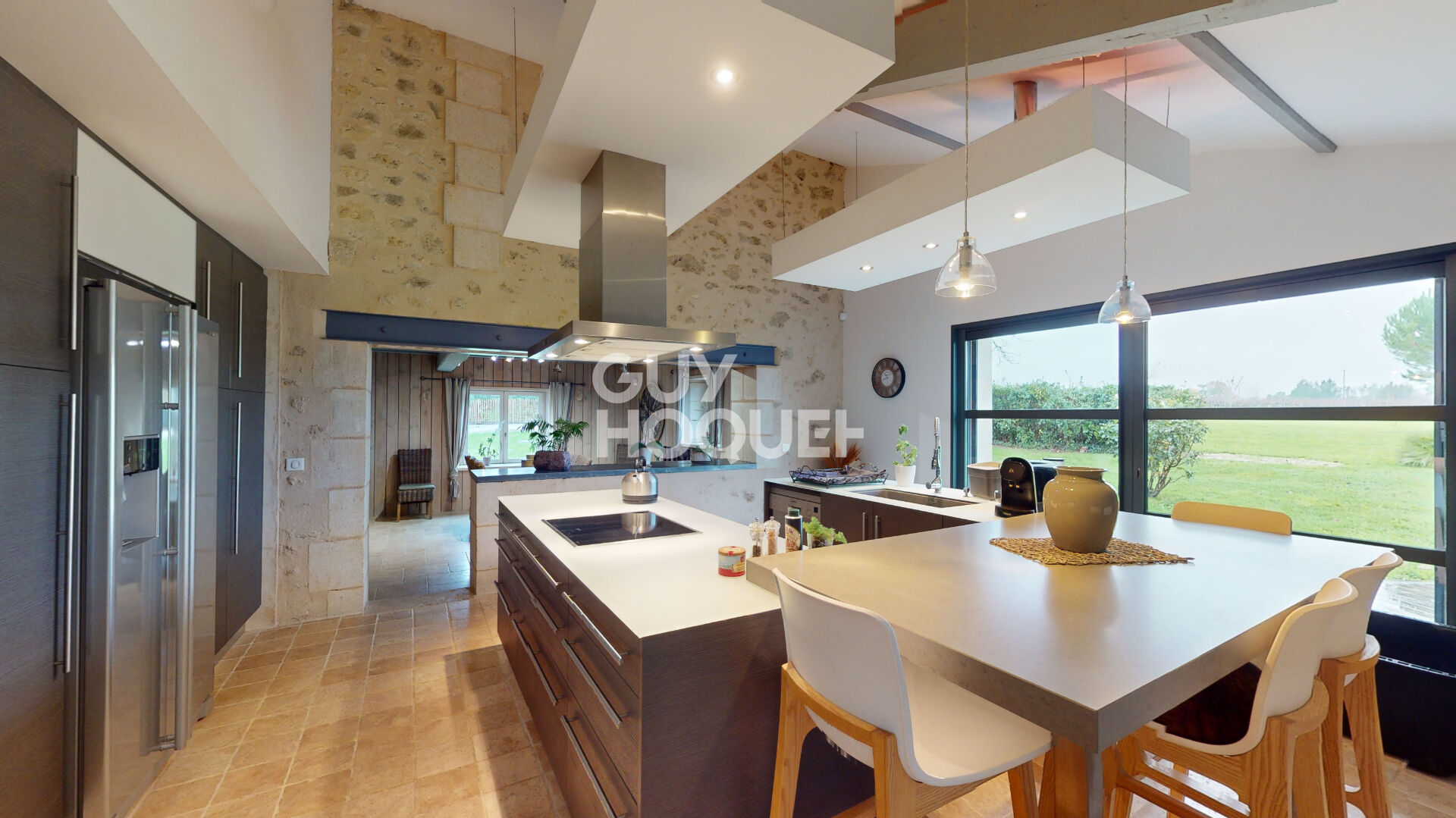 Proche TARGON maison à louer 4 chambres  230 m2