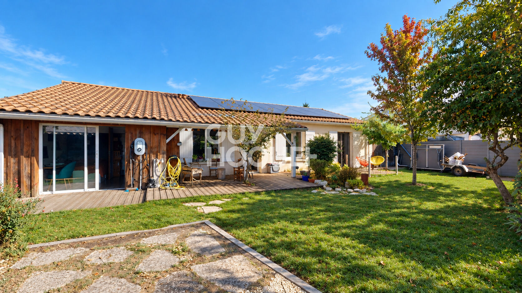 À découvrir à Beautiran ? Maison familiale de plain-pied avec piscine