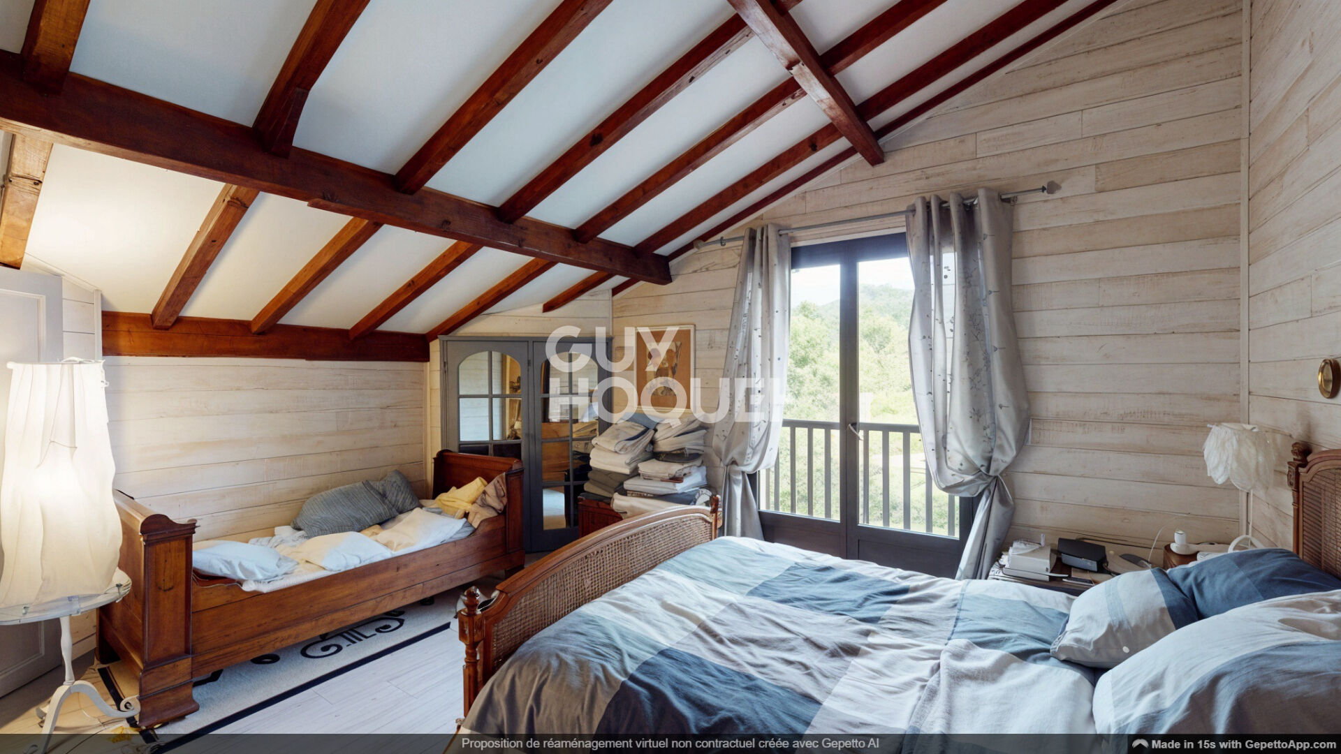 Maison spacieuse avec dépendances A VENDRE.