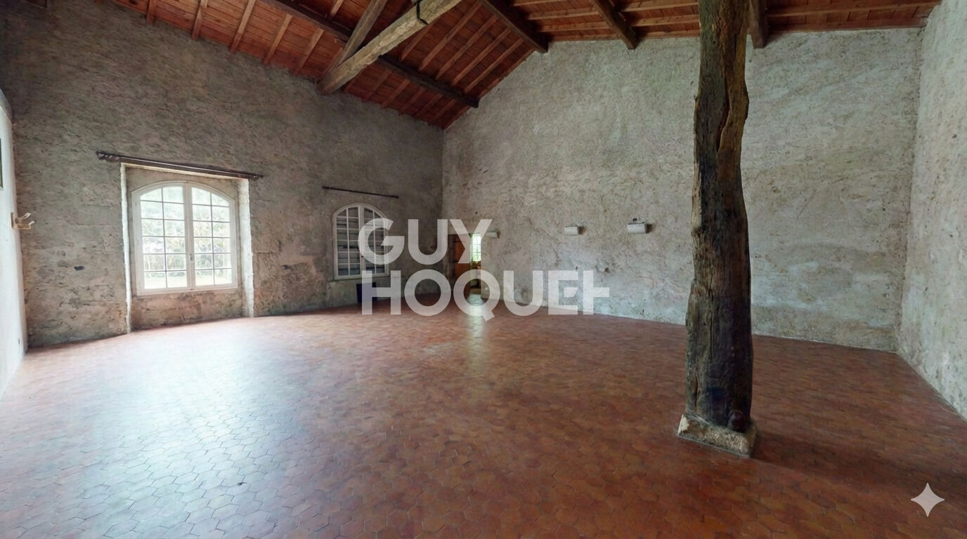 Proche LA BREDE Votre T4 à amménager dans propriété XIX°