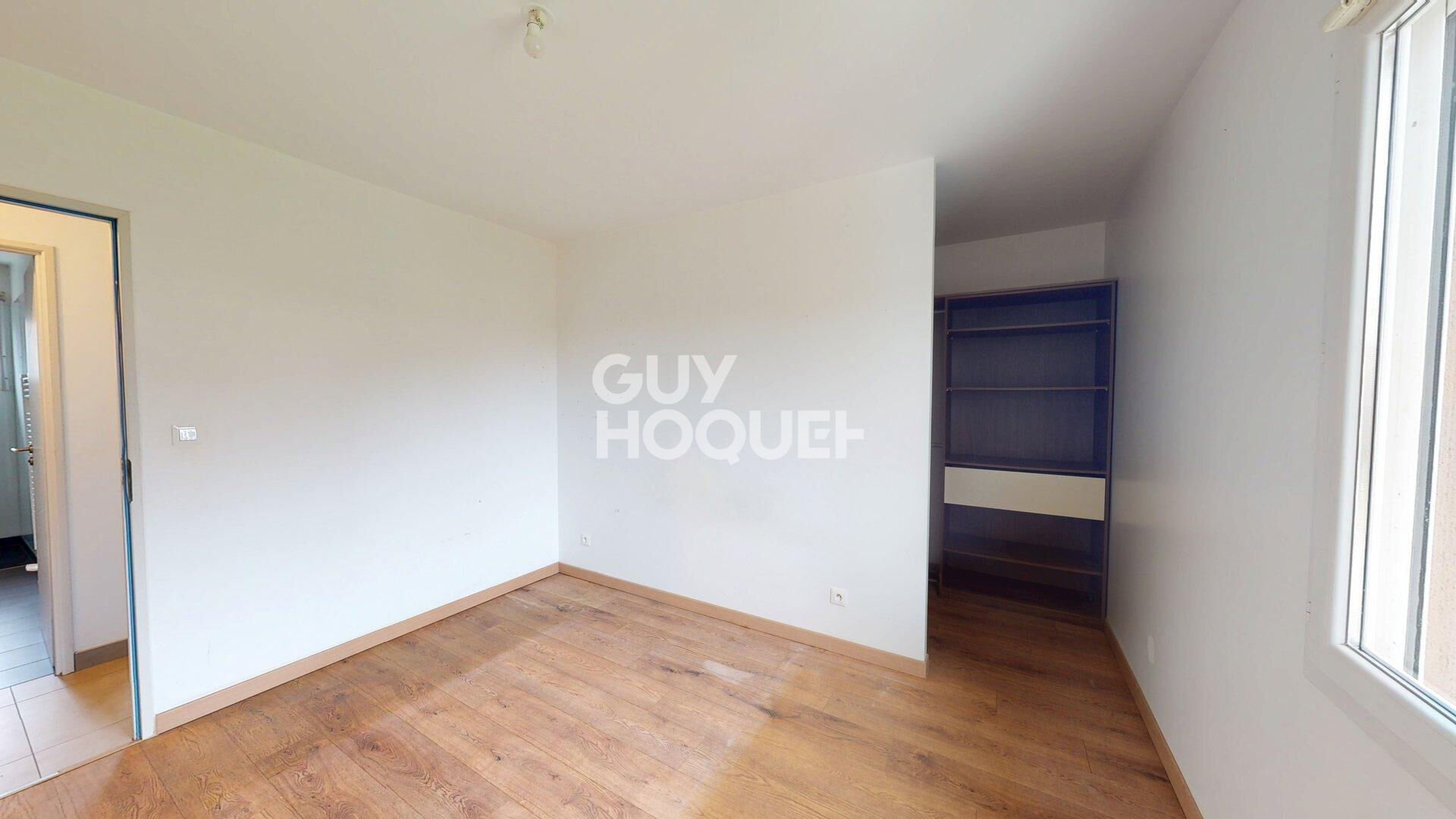 À vendre  Maison plain-pied  Secteur calme