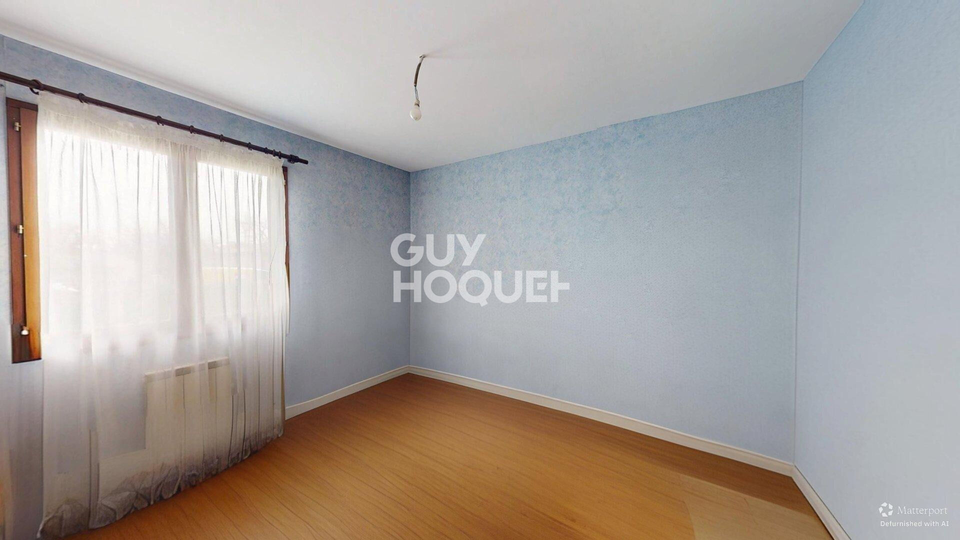 Maison de plain pied, garage, au calme