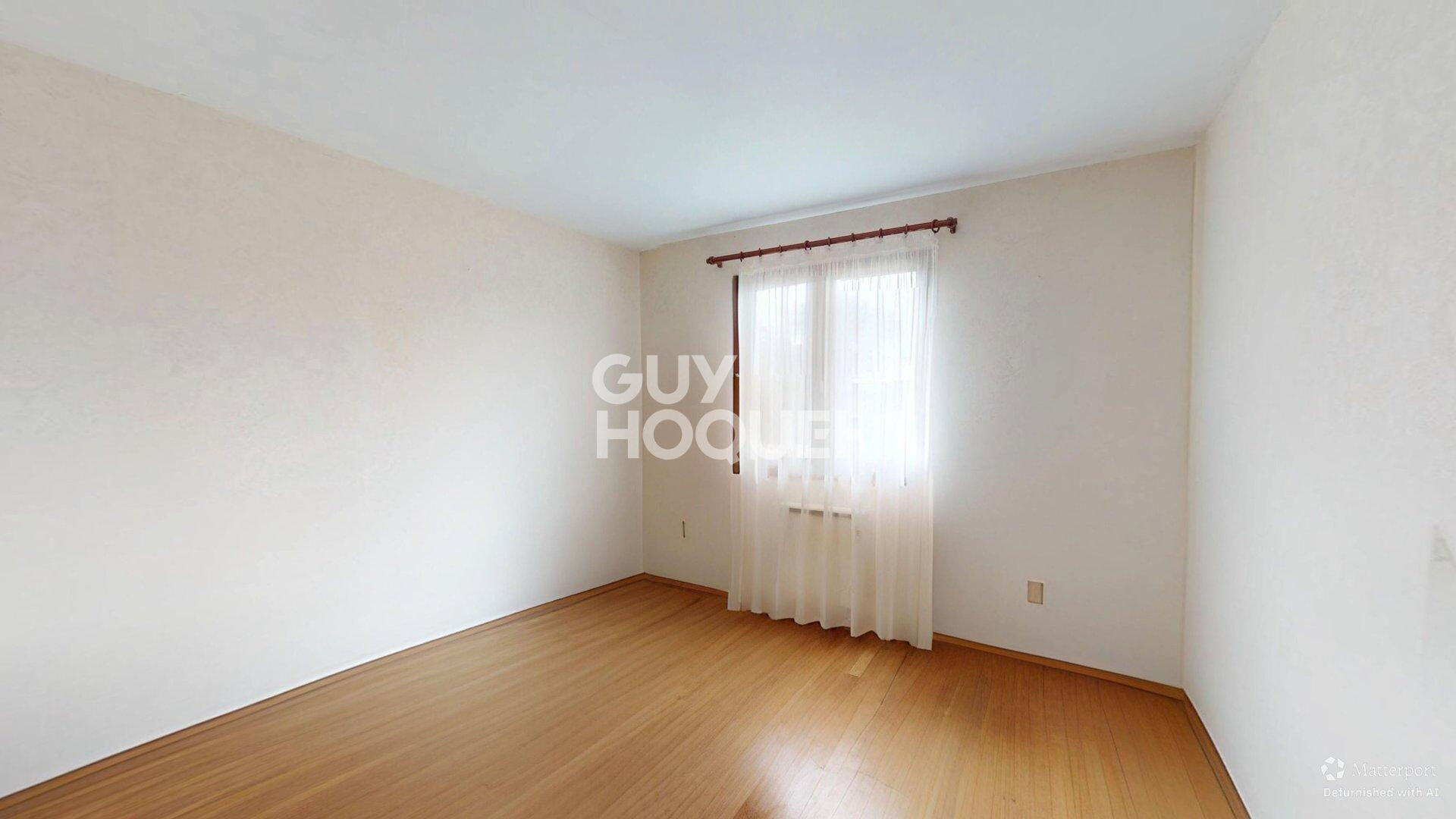 Maison de plain pied, garage, au calme