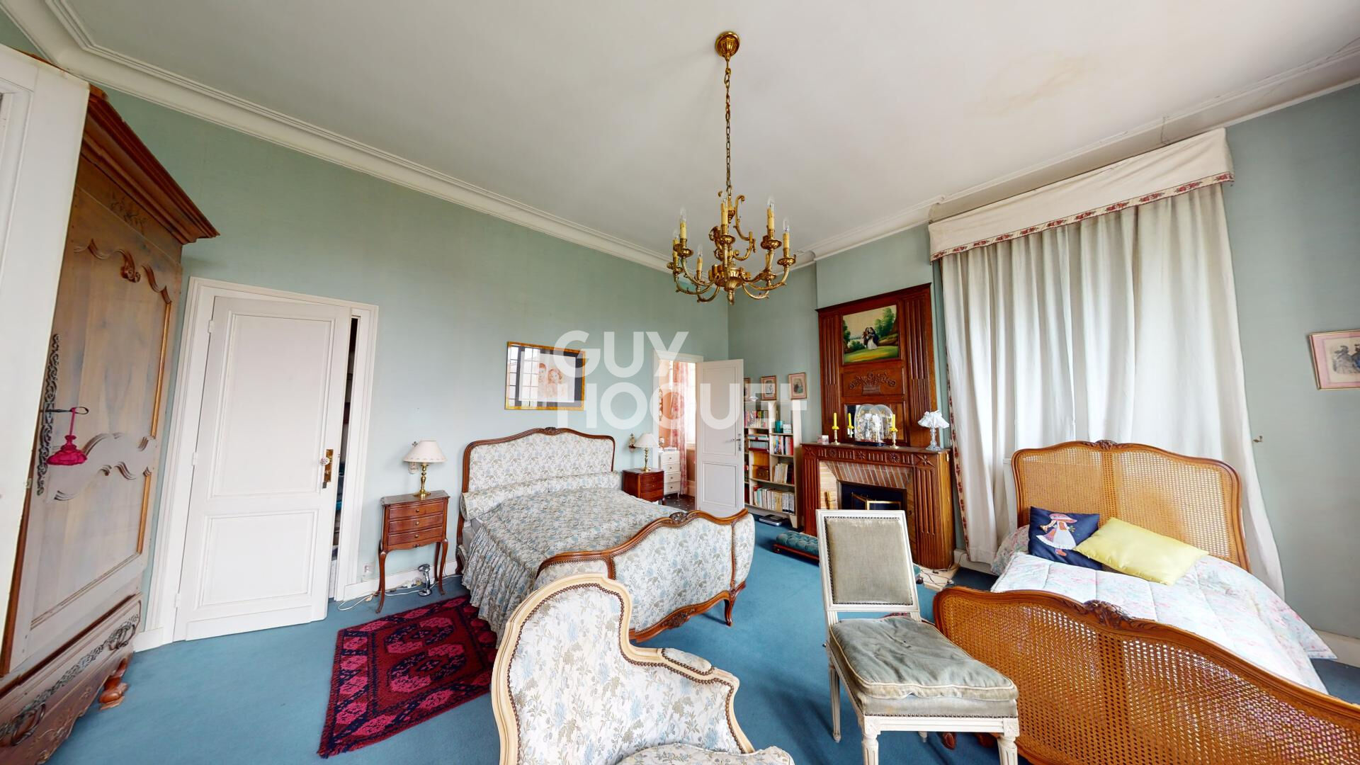 Maison de caractere à renover  secteur LA BREDE