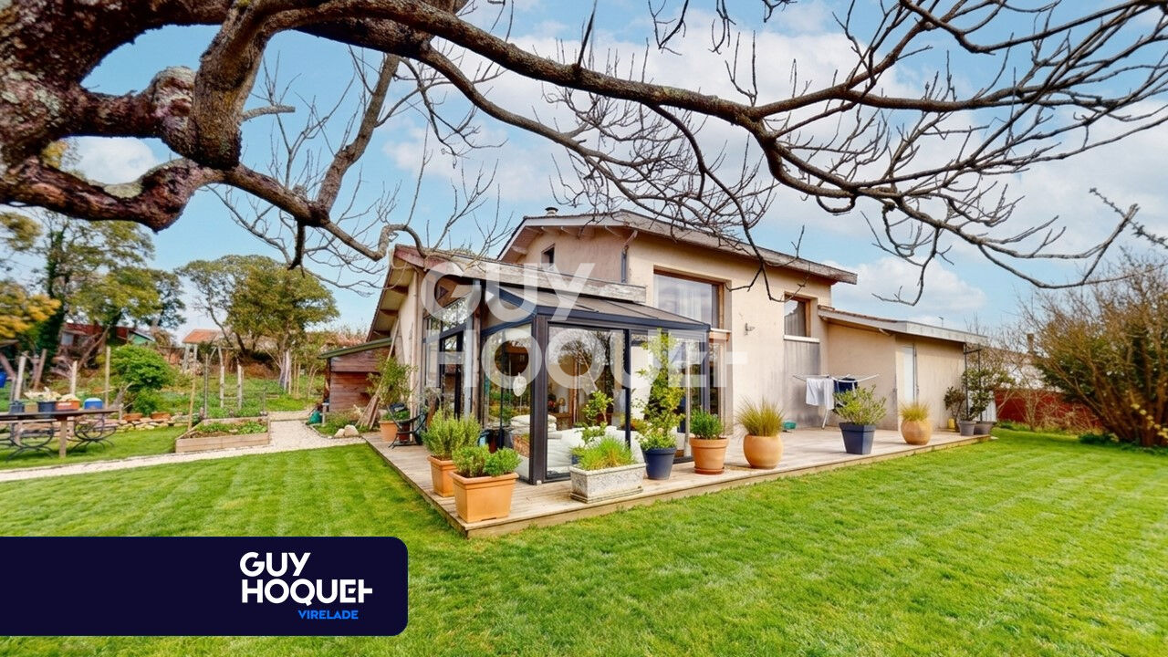 MAISON AVEC GRAND JARDIN