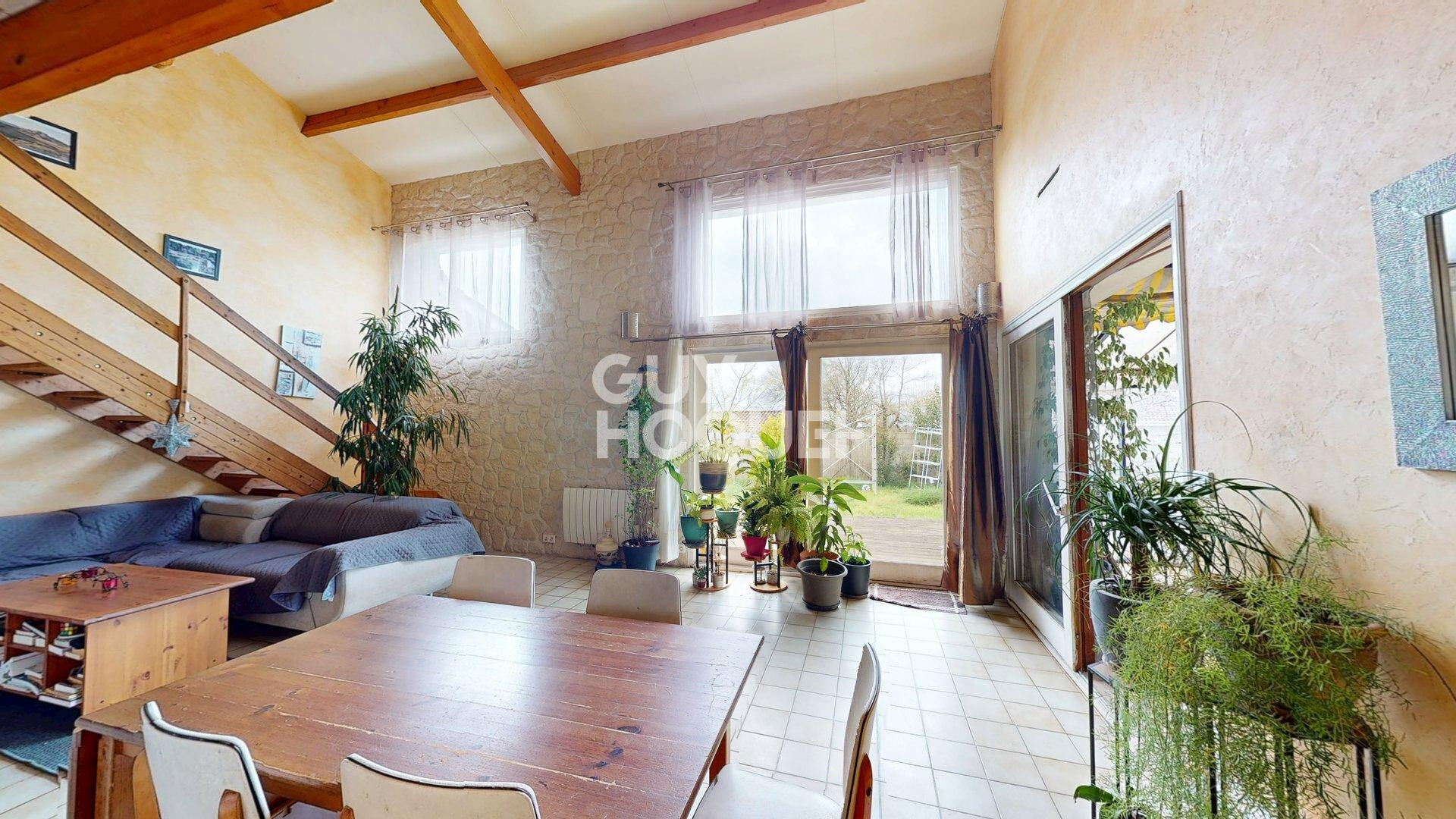 MAISON AVEC GRAND JARDIN