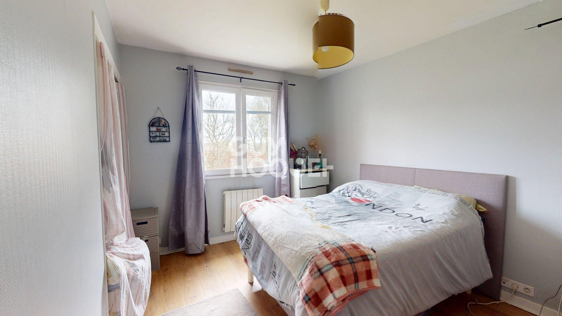 MAISON AVEC GRAND JARDIN