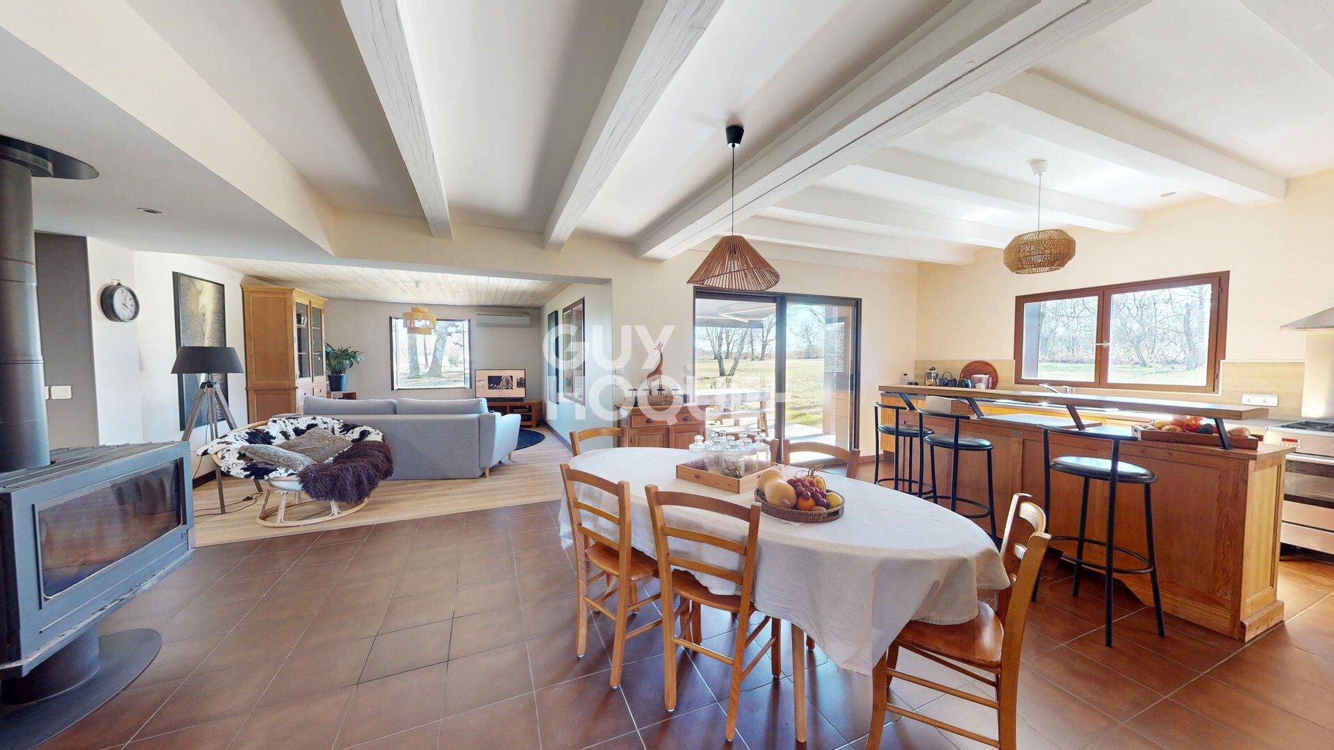 MAISON A VENDRE DANS UN CADRE EXCEPTIONNEL !