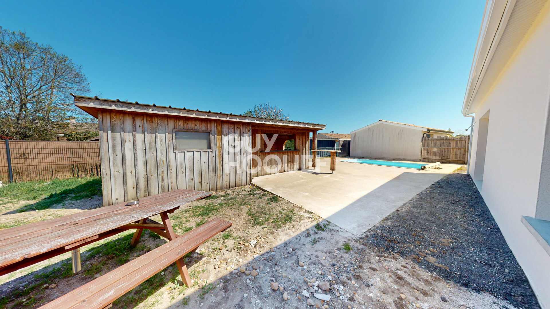 Maison neuve avec piscine