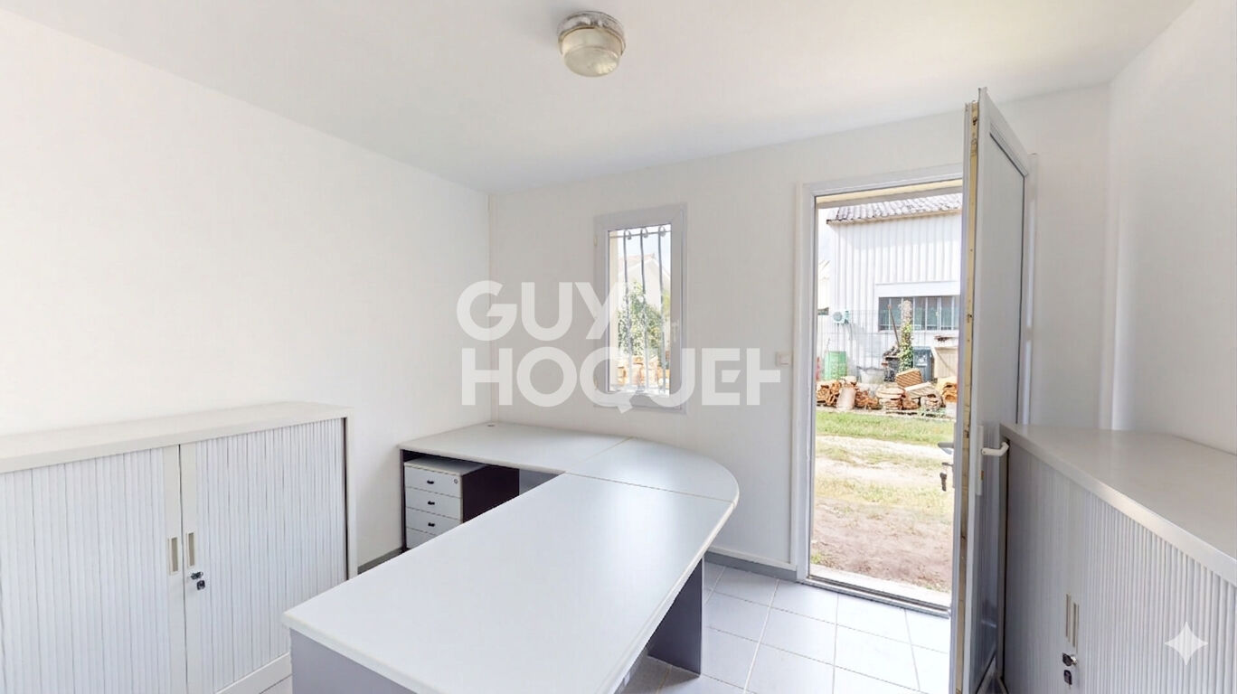 Local d'activité PORTETS  98 m²