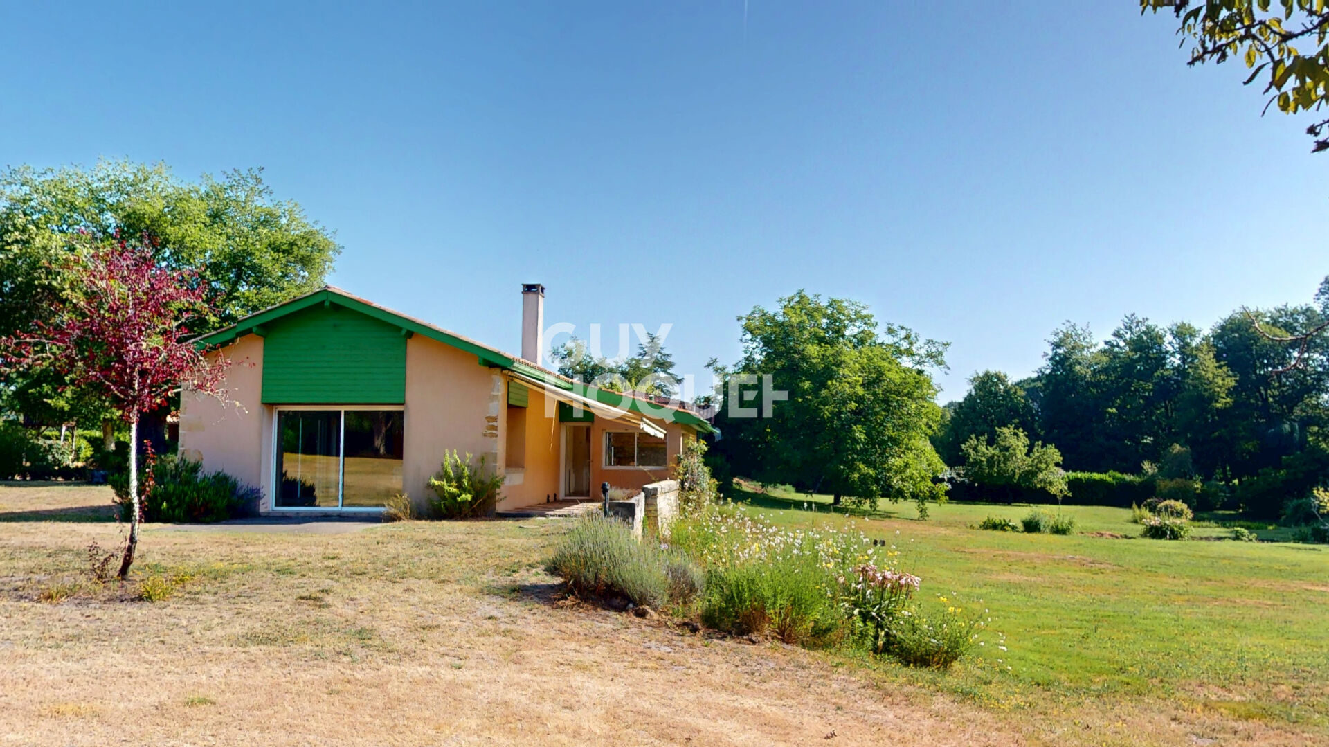Maison Saint Symphorien 225 m2, dépendances et Parc