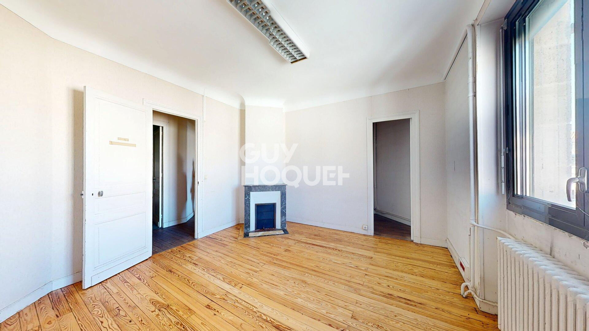 ENSEMBLE IMMOBILIER À FORT POTENTIEL ? C?UR DE PODENSAC