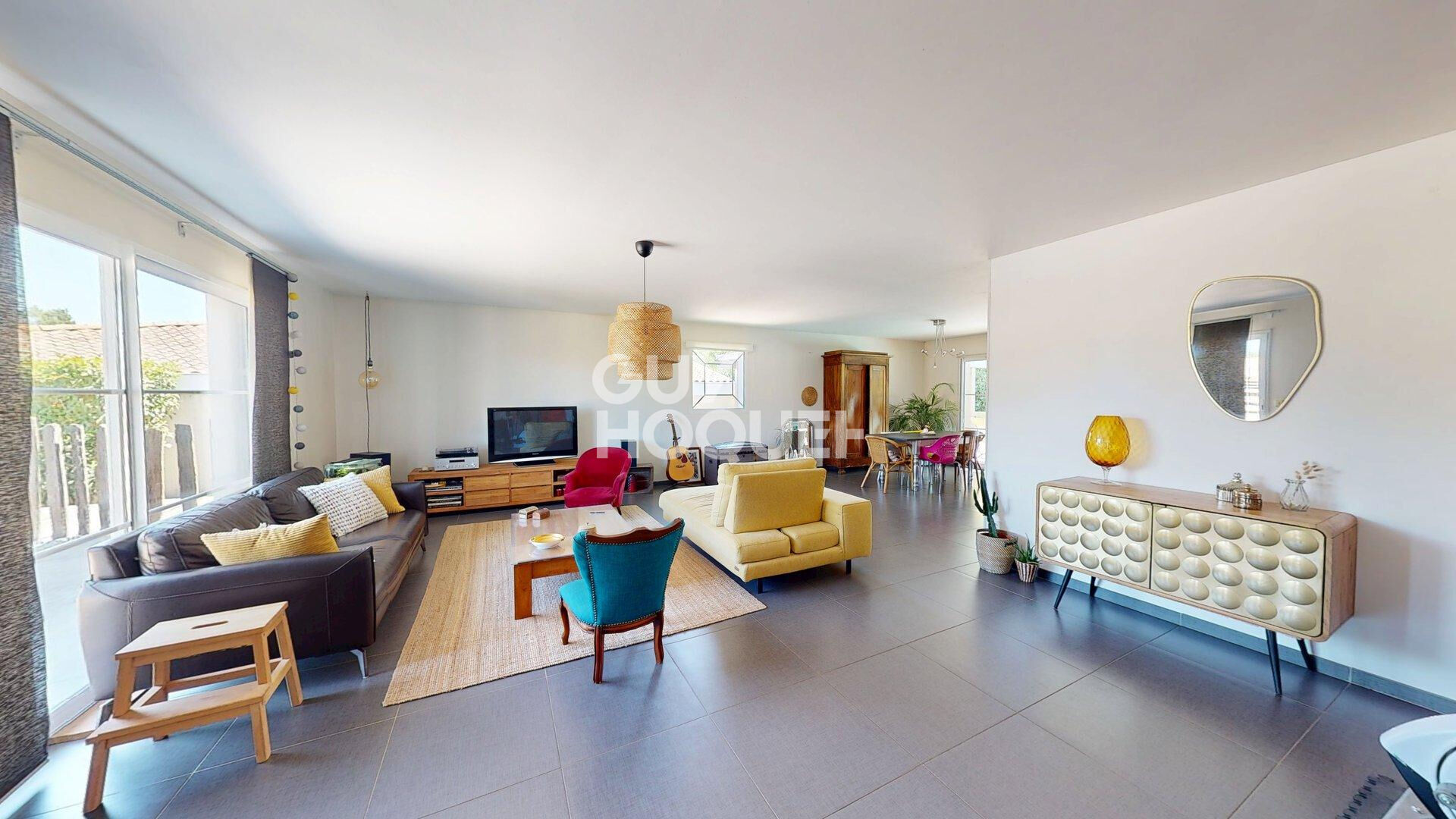 Maison plain pied, au calme, piscine, garage