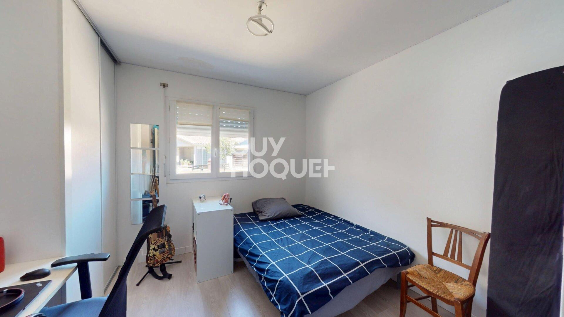 Maison plain pied, au calme, piscine, garage