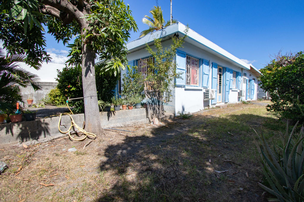 Le Port, Maison Satec à rénover 5 pièces 128 m².